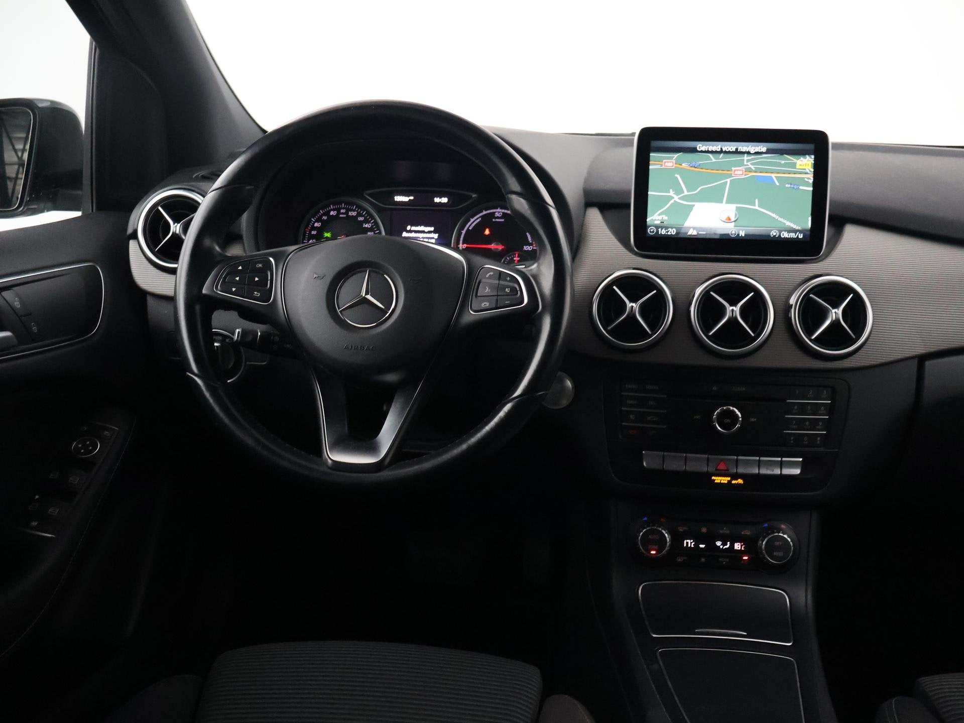 Mercedes-Benz B-klasse 250e 28 kWh VOLLEDIG ELEKTRISCH AUT., Stof, Gebruikt, Zwart, Zwart