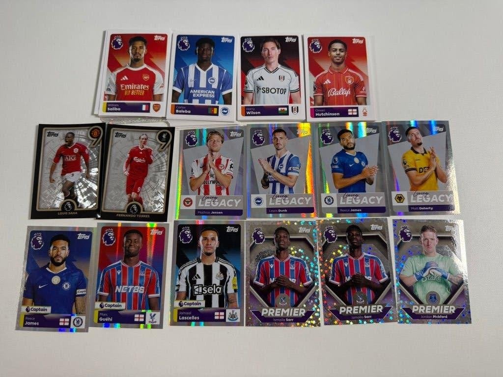 Lot van 112 Premier League 2026 Stickers - Bulk, Ophalen of Verzenden, Nieuw, Buitenlandse clubs, Poster, Plaatje of Sticker