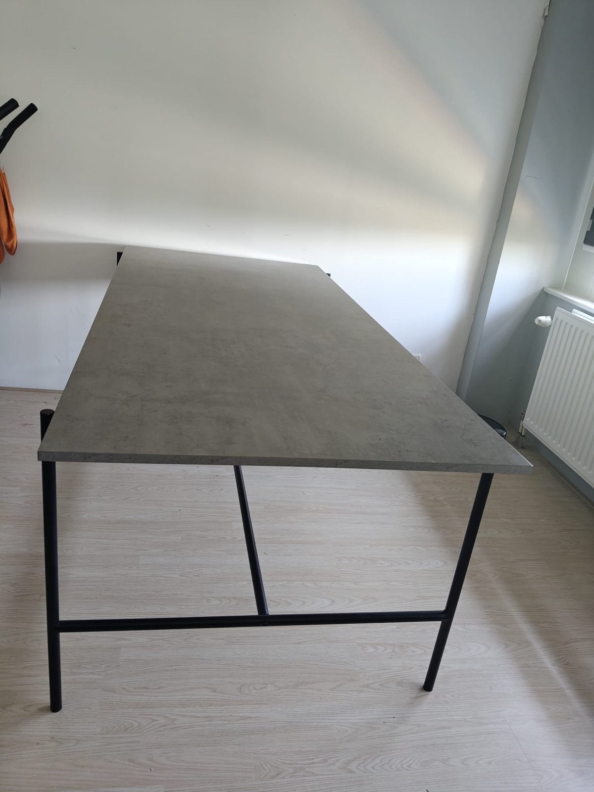 JYSK DOKKEDAL eettafel + salontafel betonlook, Ophalen, Gebruikt, 50 tot 100 cm, Vier personen