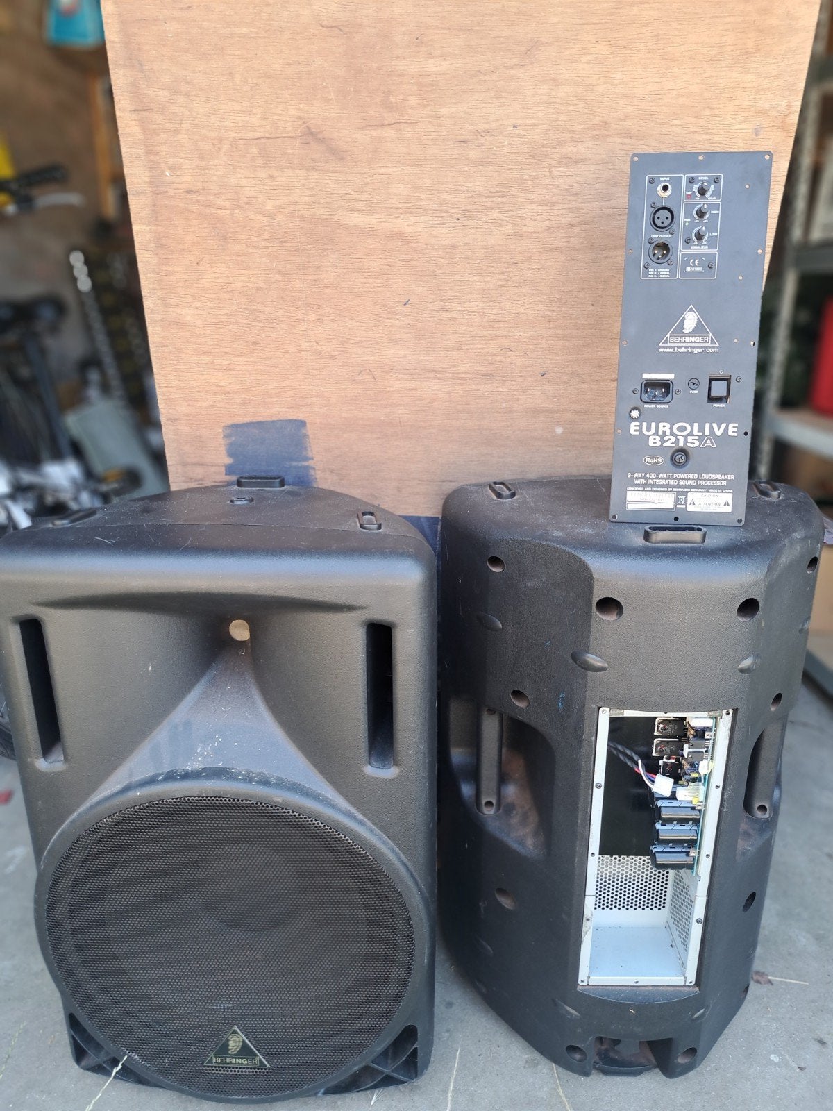 Behringer Eurolive 215 A., Muziek en Instrumenten, Versterkers | Keyboard, Monitor en PA, Ophalen, Gebruikt, Minder dan 500 watt