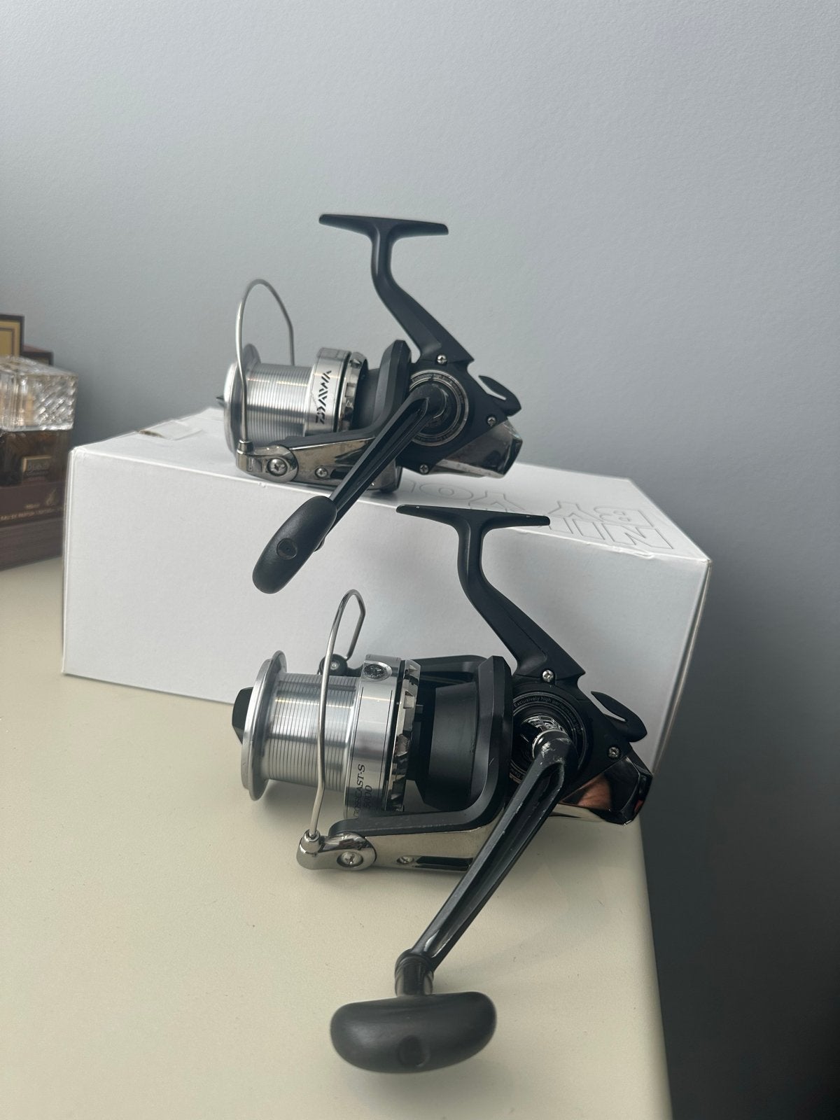 2x Daiwa Crosscast-S 5000 Molens - Zo goed als nieuw, Ophalen of Verzenden, Zo goed als nieuw, Molen
