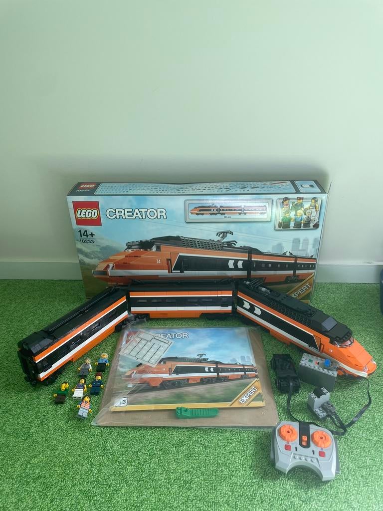 4 LEGO treinen + Engelse wissel en veel rails, Kinderen en Baby's, Speelgoed | Duplo en Lego, Ophalen, Zo goed als nieuw
