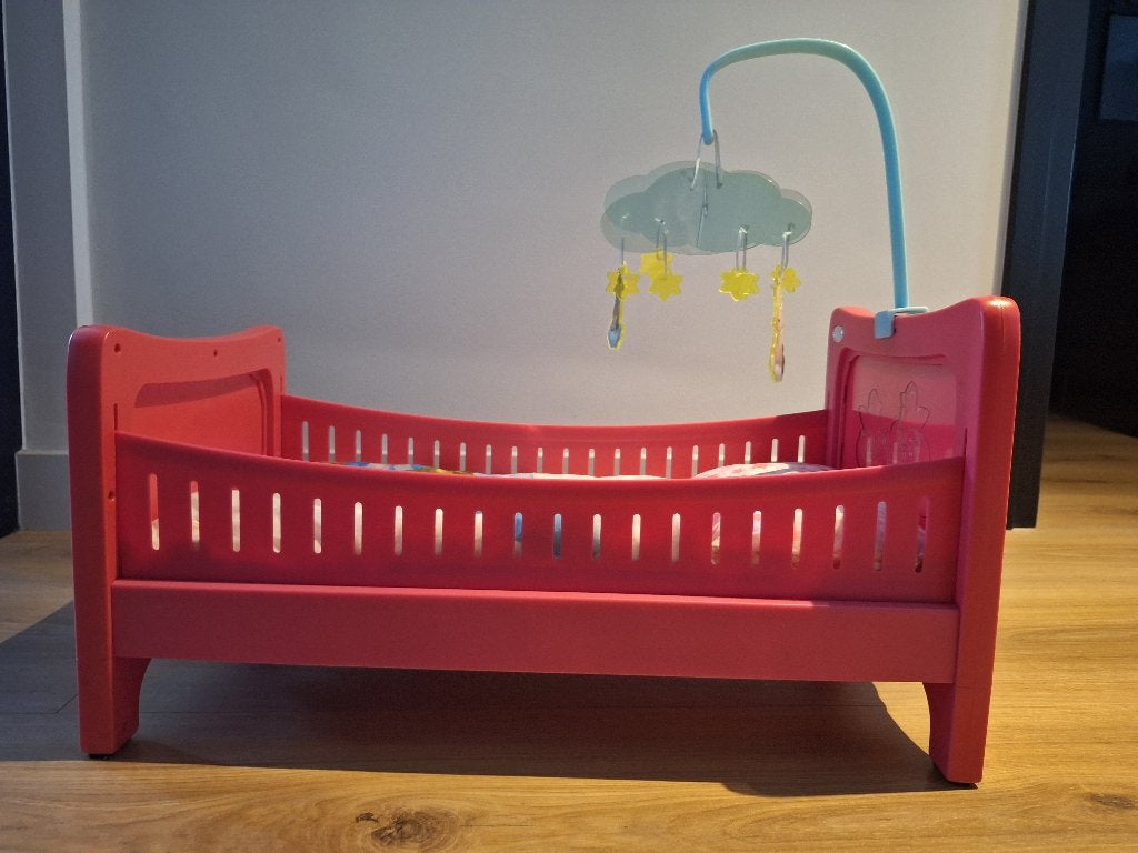 Baby Born bedje met licht en geluid, Kinderen en Baby's, Speelgoed | Poppen, Ophalen, Gebruikt, Babypop