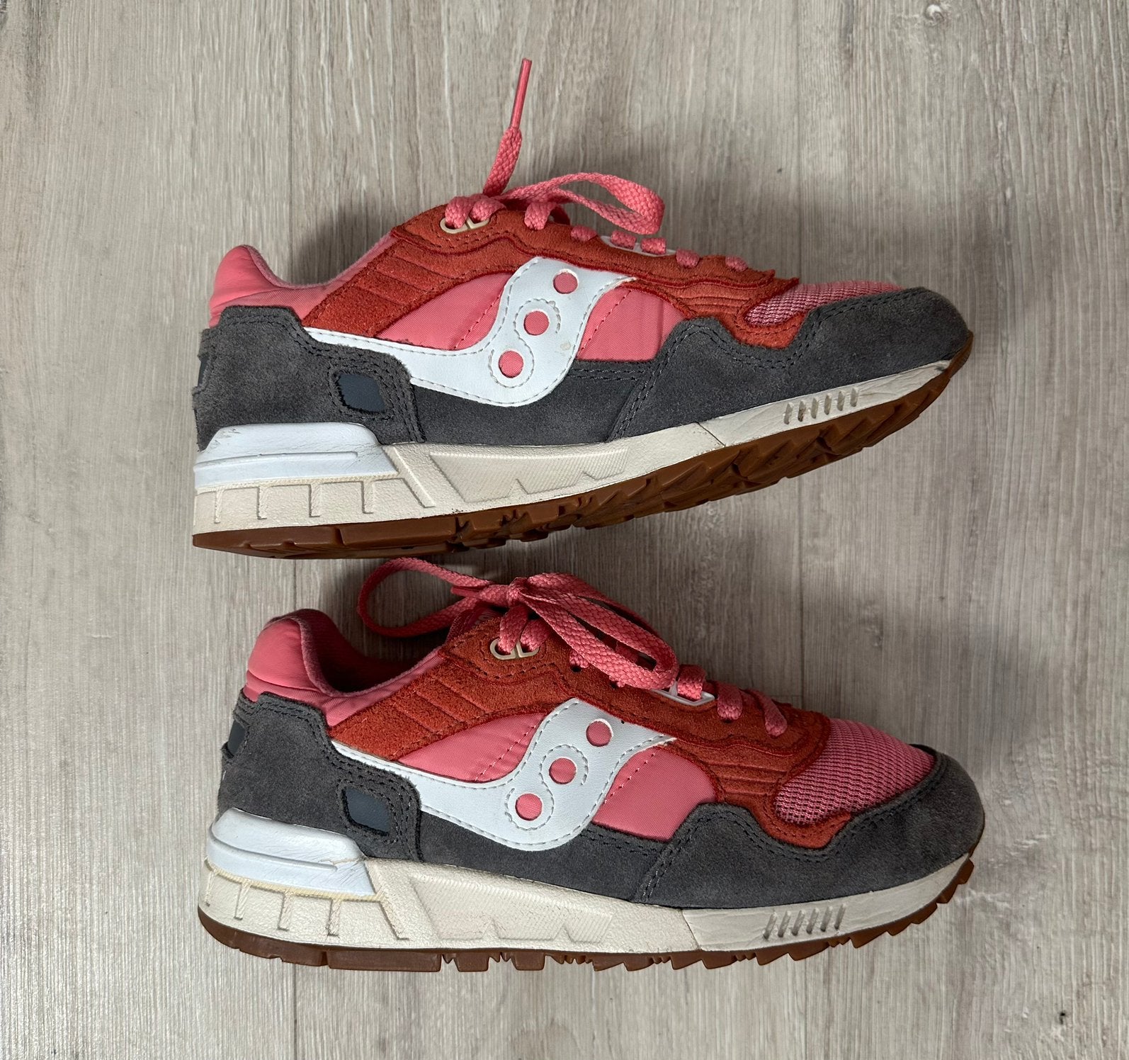 Saucony sneakers, Ophalen of Verzenden, Sneakers of Gympen, Roze, Gedragen