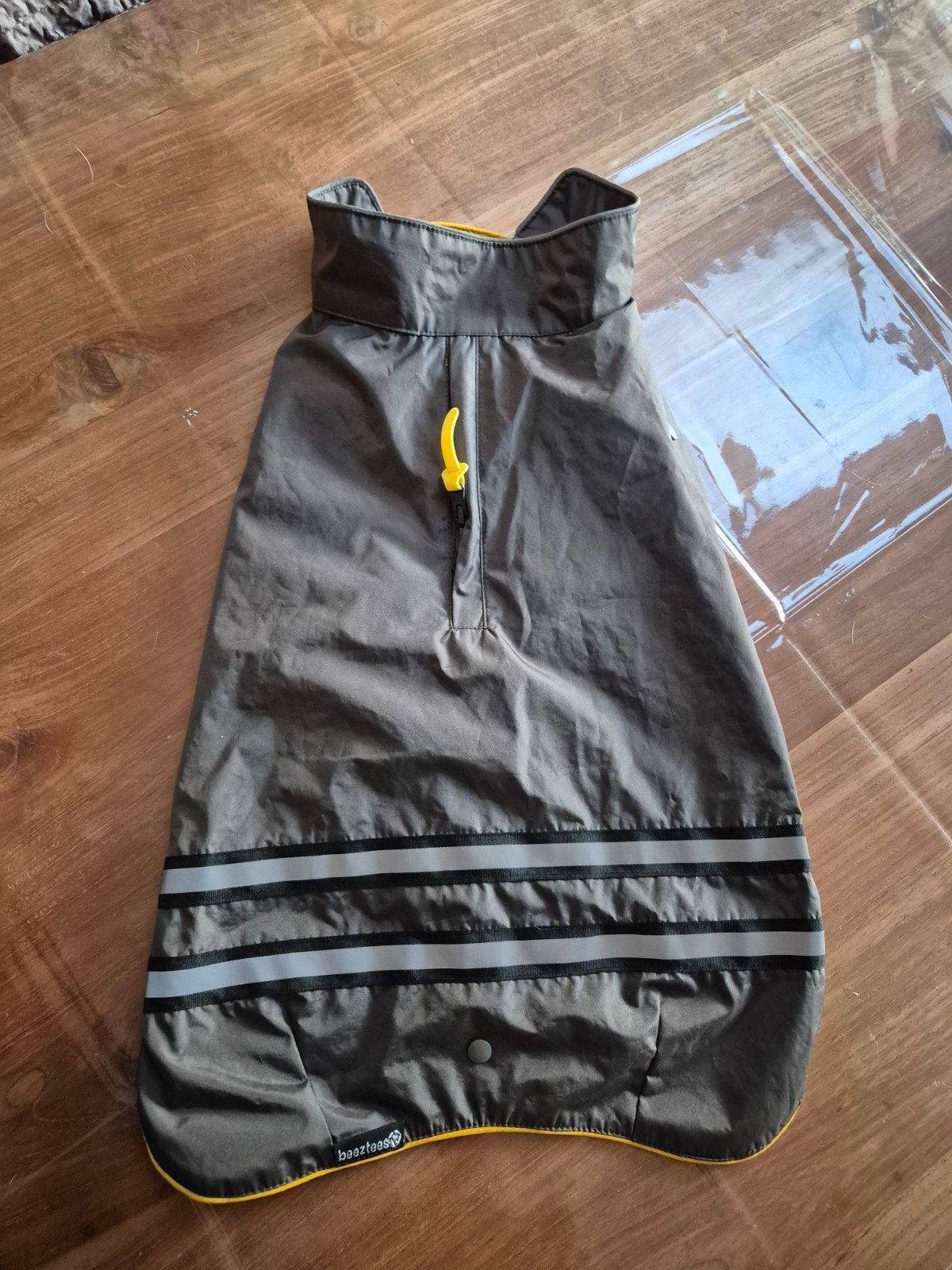 Honden regenjas Beeztees, Dieren en Toebehoren, Ophalen of Verzenden, Gebruikt, Hondenjas