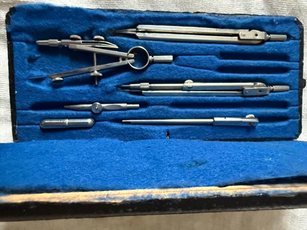 Vintage Tekenset in Doos - Passer en Tekengereedschap, Antiek en Kunst, Antiek | Gereedschap en Instrumenten, Ophalen of Verzenden