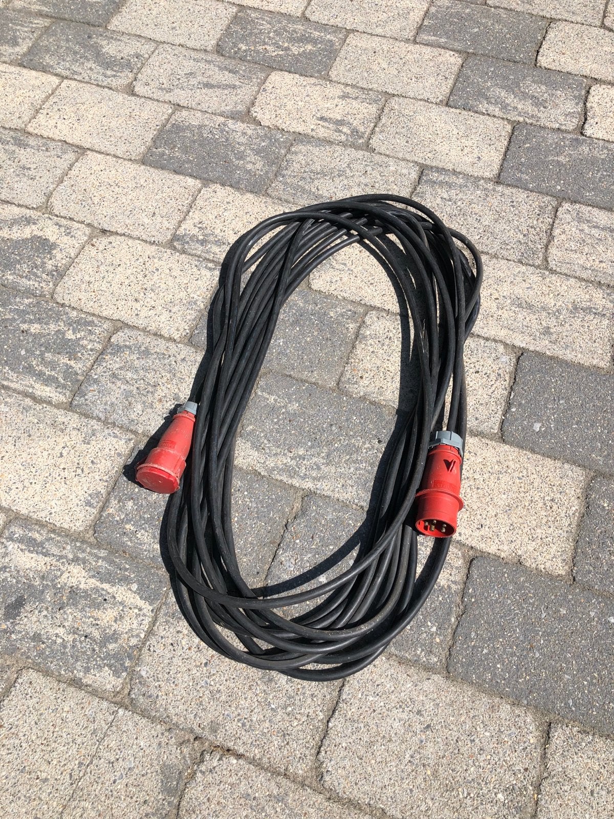 Verlengsnoer 32A 400V CEE met 16A verloop, Ophalen of Verzenden, Gebruikt, Overige merken, Kabel of Snoer