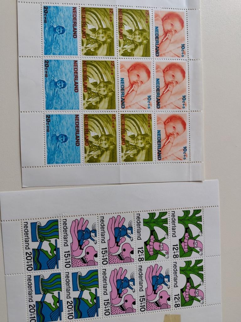 30 Velletjes Kinderpostzegels, Ophalen of Verzenden