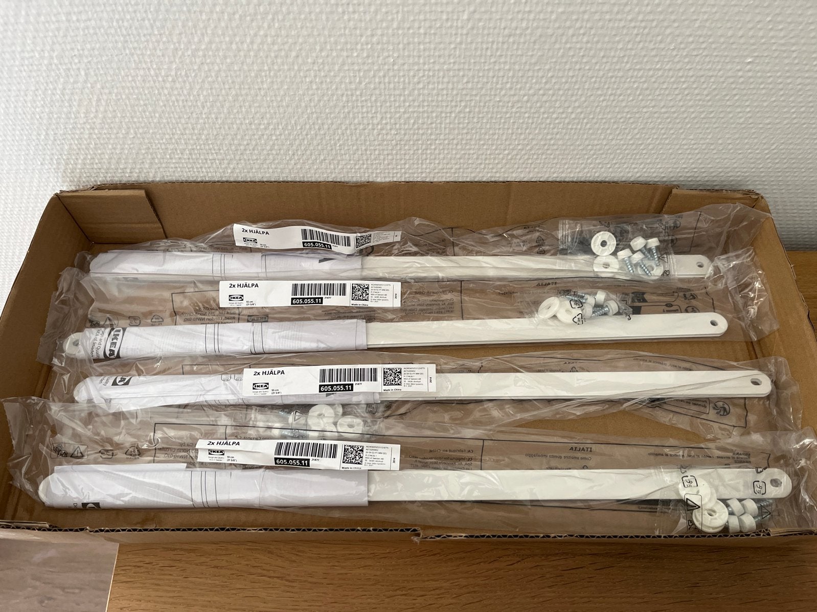 IKEA Hjalpa Kledingrek Hanger (Nieuw in verpakking), Ophalen of Verzenden, Nieuw