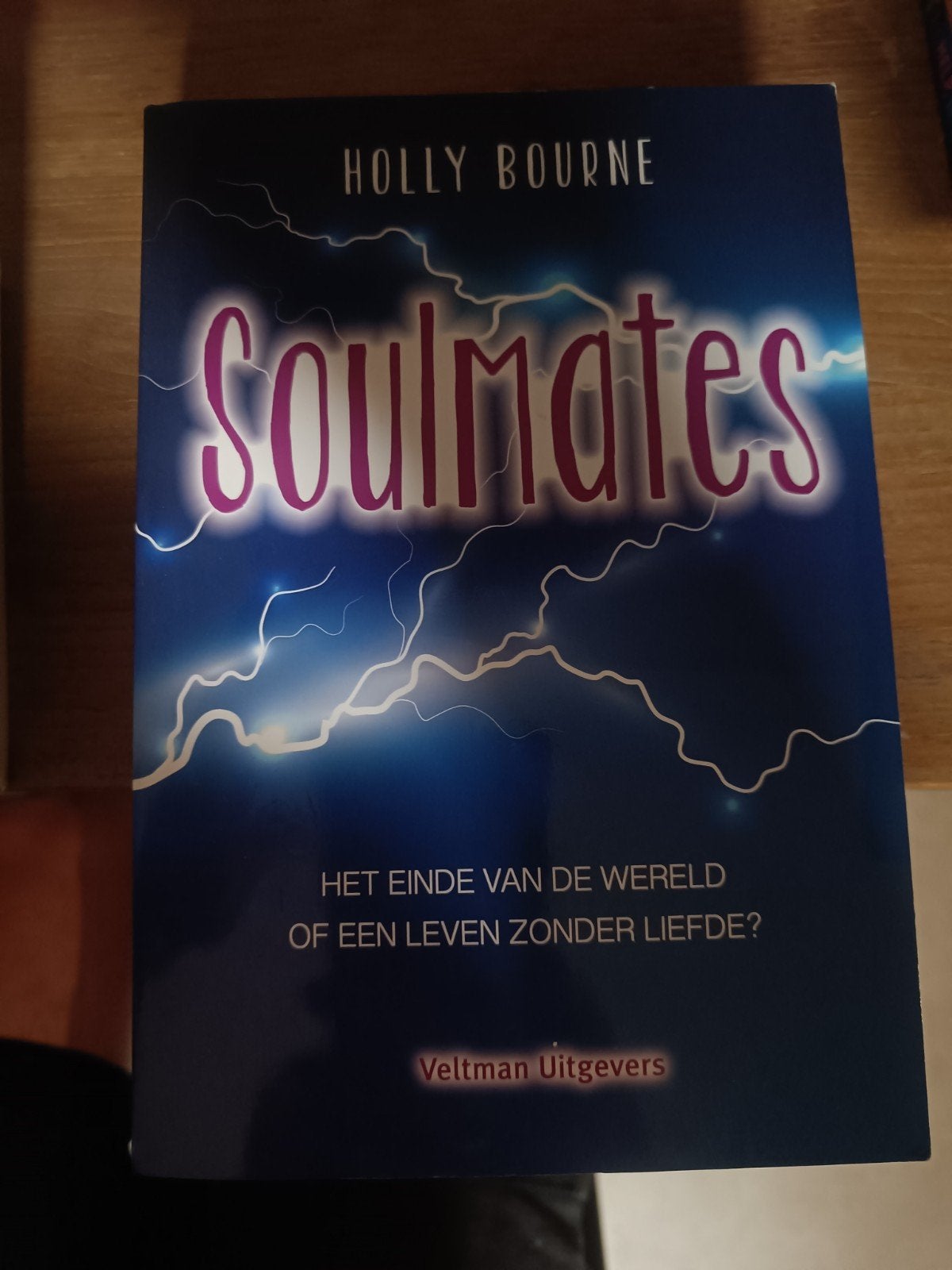Soulmates - Holly Bourne (Veltman Uitgevers), Boeken, Ophalen of Verzenden, Gelezen, Holly Bourne, Nederland