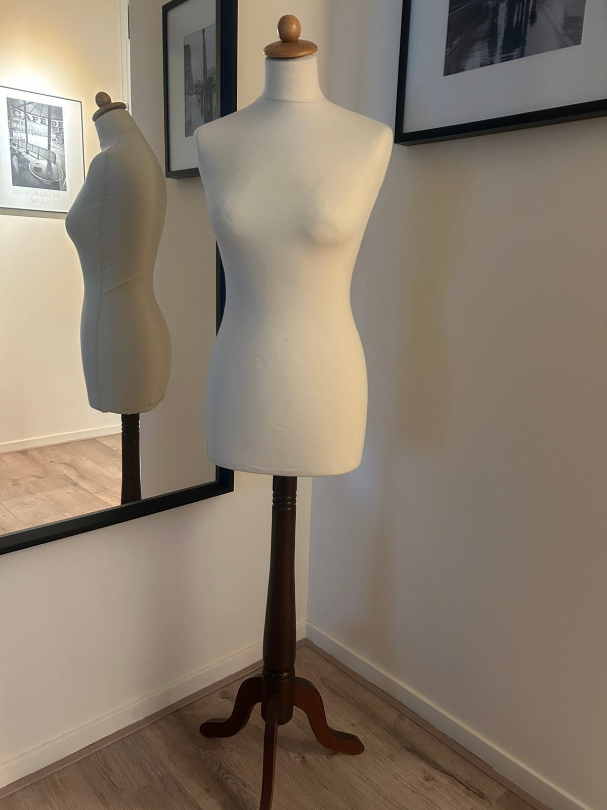 Prachtige draaibare paspop, Kleding | Dames, Overige Dameskleding, Ophalen of Verzenden, Zo goed als nieuw