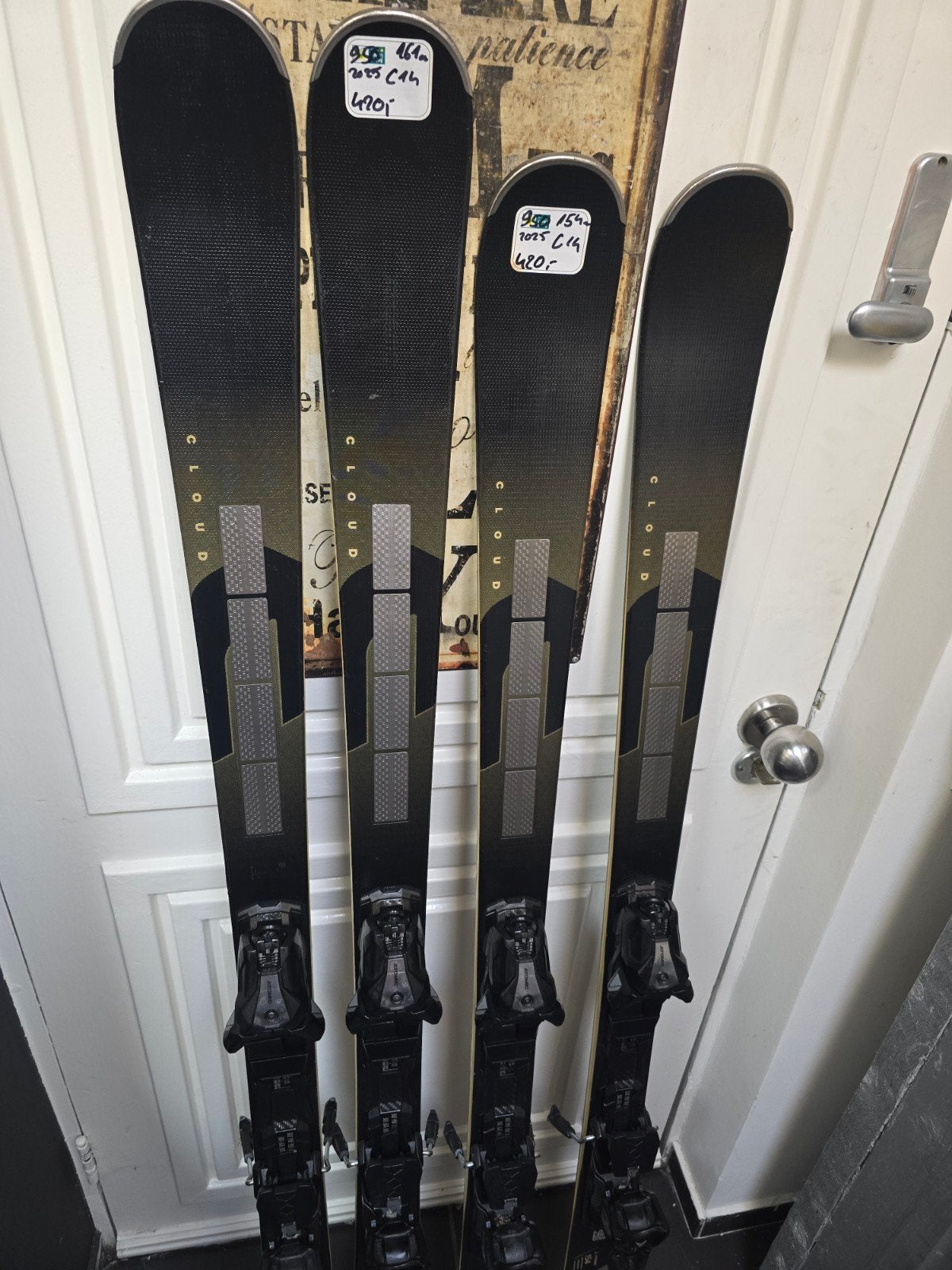 154cm ATOMIC CLOUD C14 REVOSHOCK 950€ DAMES GEVORDERDEN, 140 tot 160 cm, Ophalen of Verzenden, Zo goed als nieuw, Carve