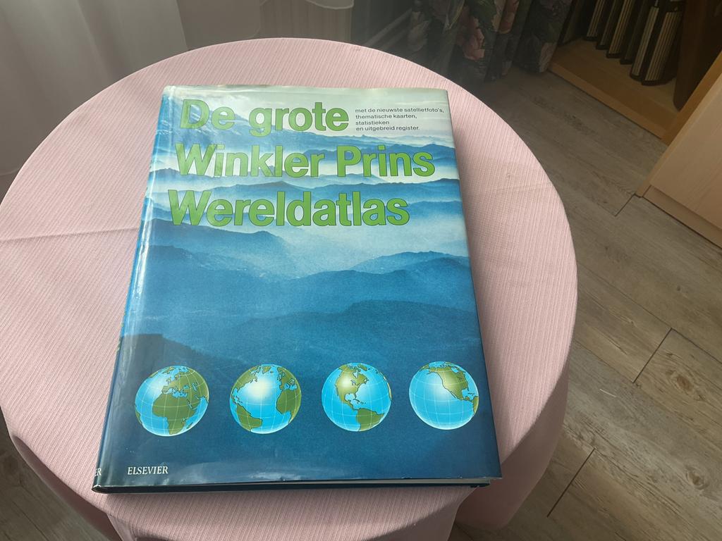 De grote Winkler Prins Wereldatlas, Boeken, Ophalen of Verzenden, Zo goed als nieuw, HAVO, Aardrijkskunde