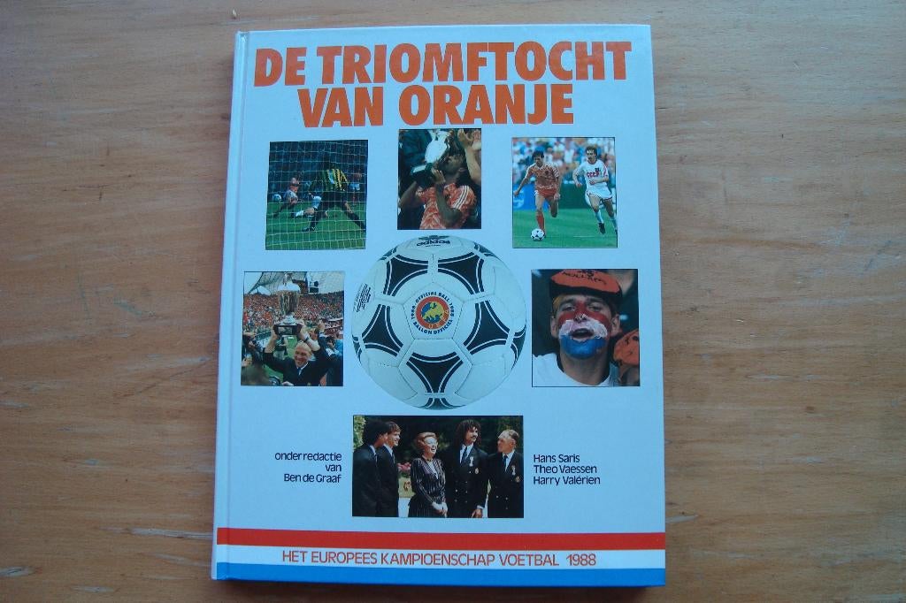 Europees kampioen De triomftocht van oranje 1988 zie foto's, Ophalen of Verzenden, Zo goed als nieuw, Feyenoord, Boek of Tijdschrift