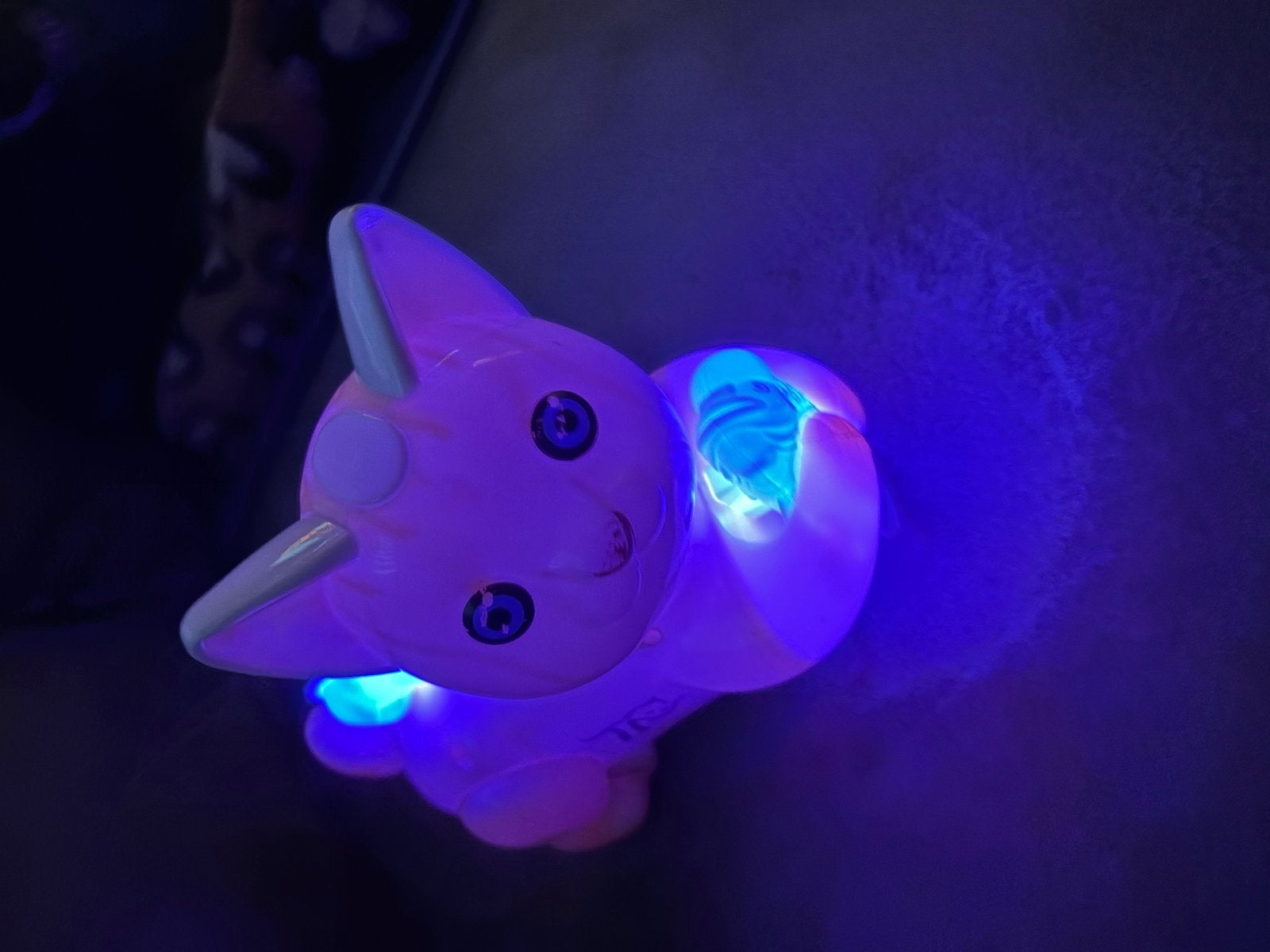 Roze speelgoedkat met lichtjes en geluid, Ophalen of Verzenden, Gebruikt, Meisje