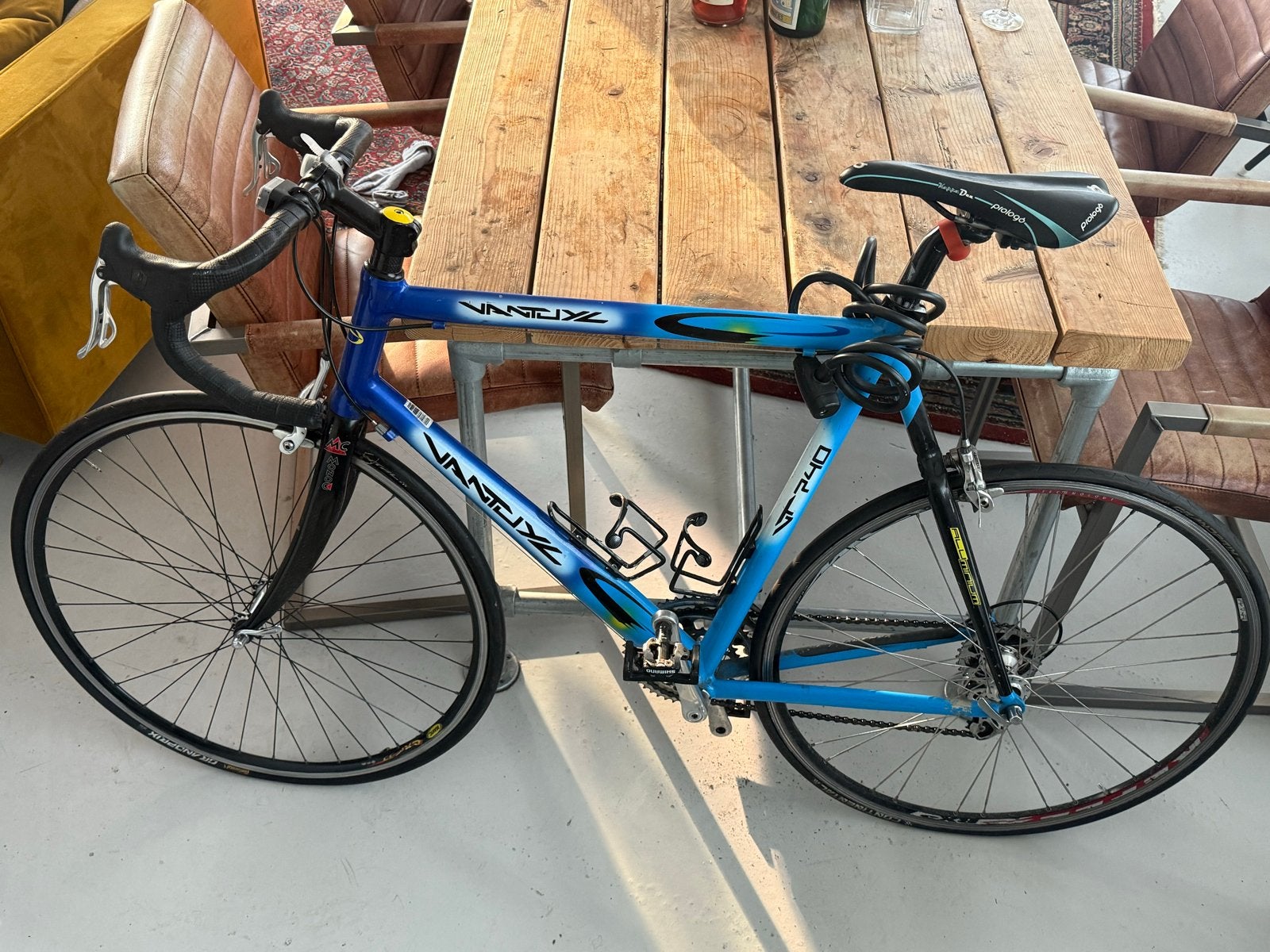 VanTuyl racefiets - Blauw, goede staat, 28 inch, Gebruikt, Aluminium, 15 tot 20 versnellingen