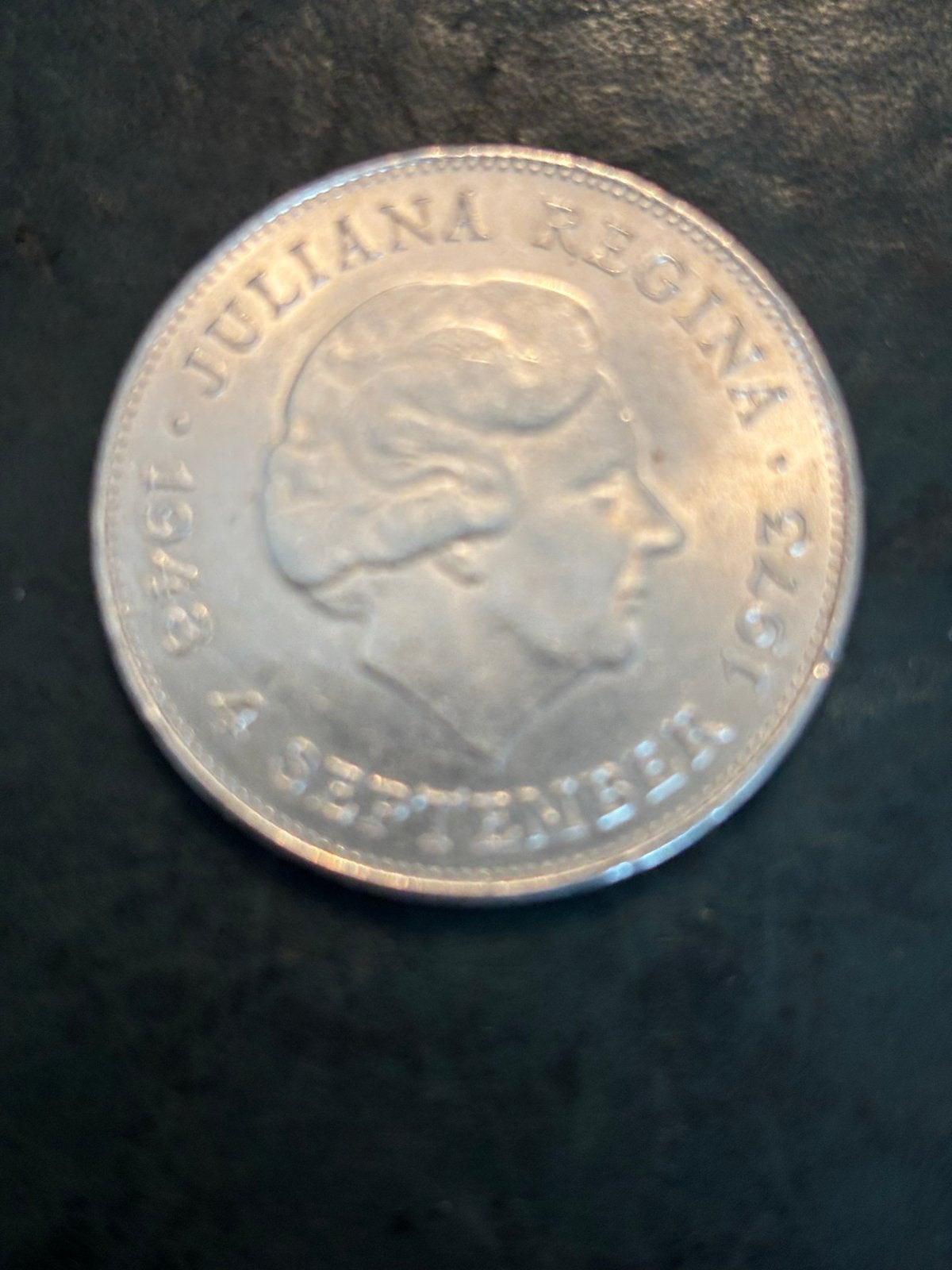 2 Zilveren 10 Gulden Munten 1970 & 1973 Proof Kwaliteit, Koningin Juliana, Setje, Zilver, Ophalen of Verzenden