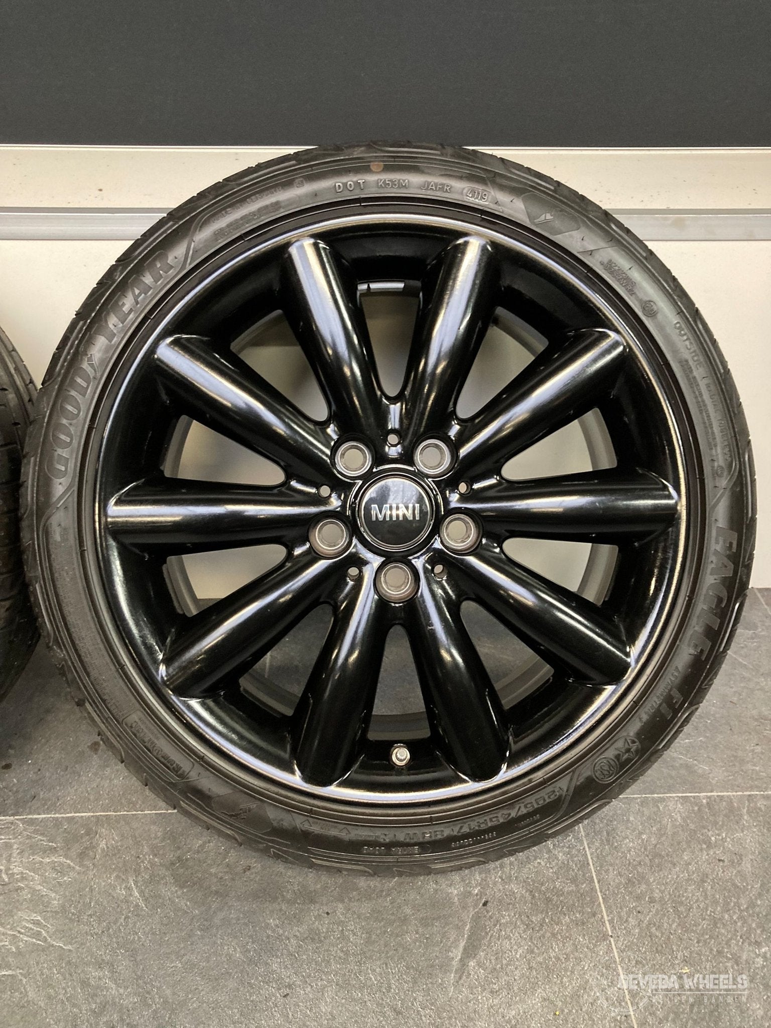 17” originele Mini Cooper / S / One / Cabrio velgen + banden, Gebruikt, -, -, Banden en Velgen