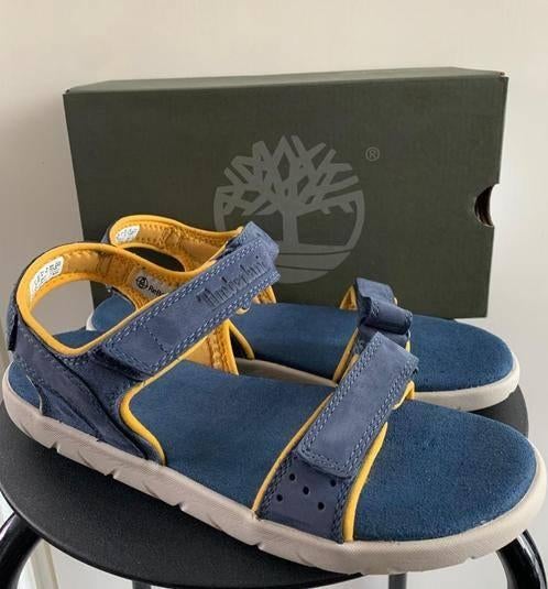 Bruine slippers & TIMBERLAND Sandalen maat 38!, Kinderen en Baby's, Kinderkleding | Schoenen en Sokken, Verzenden, Overige typen