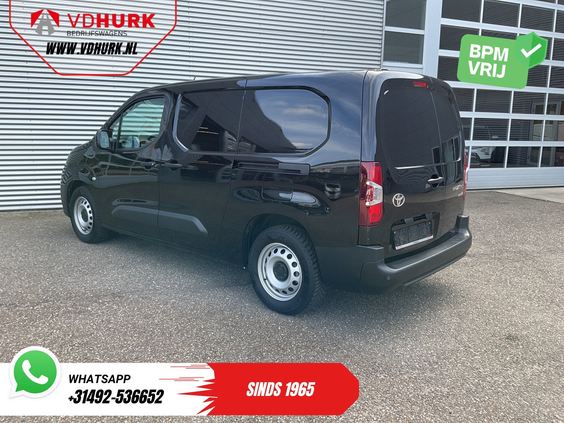 Toyota e-ProAce City 50 kWh 320 km WLTP L2 3Pers/ LED/ Stand, Auto's, 750 kg, Zwart, Origineel Nederlands, 320 km
