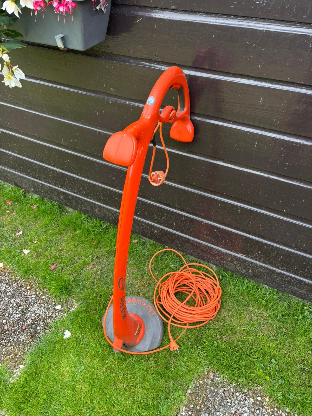 Flymo Revolution 2500 elektrische grastrimmer., Tuin en Terras, Grastrimmers, Ophalen, Gebruikt, Elektrisch
