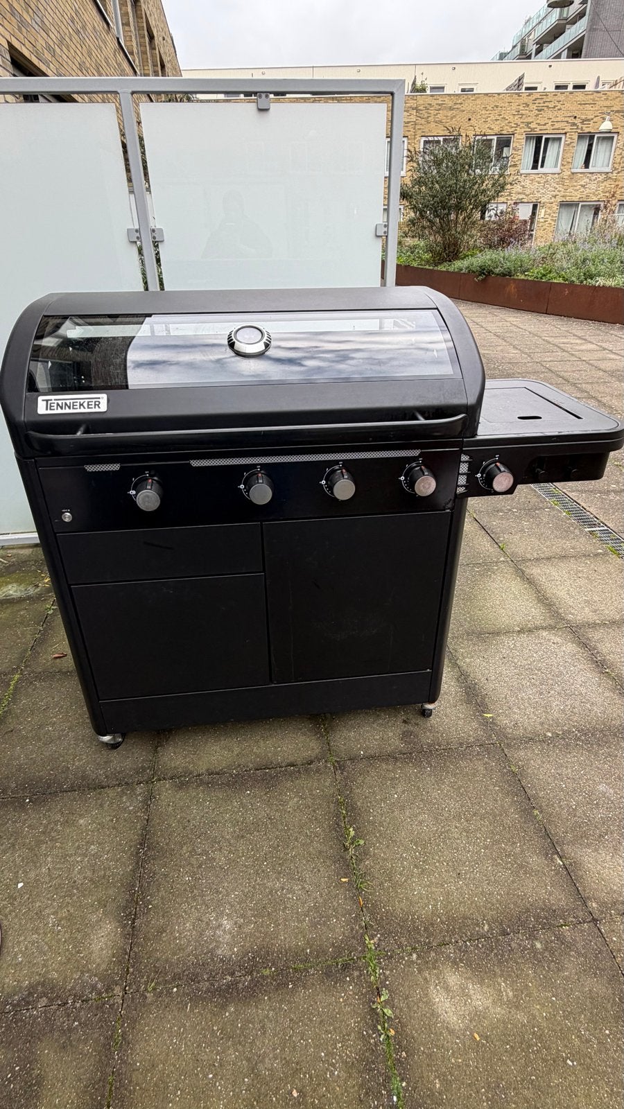 Tenneker Gasbarbecue - Gebruikt maar in prima staat, Tuin en Terras, Ophalen, Gebruikt
