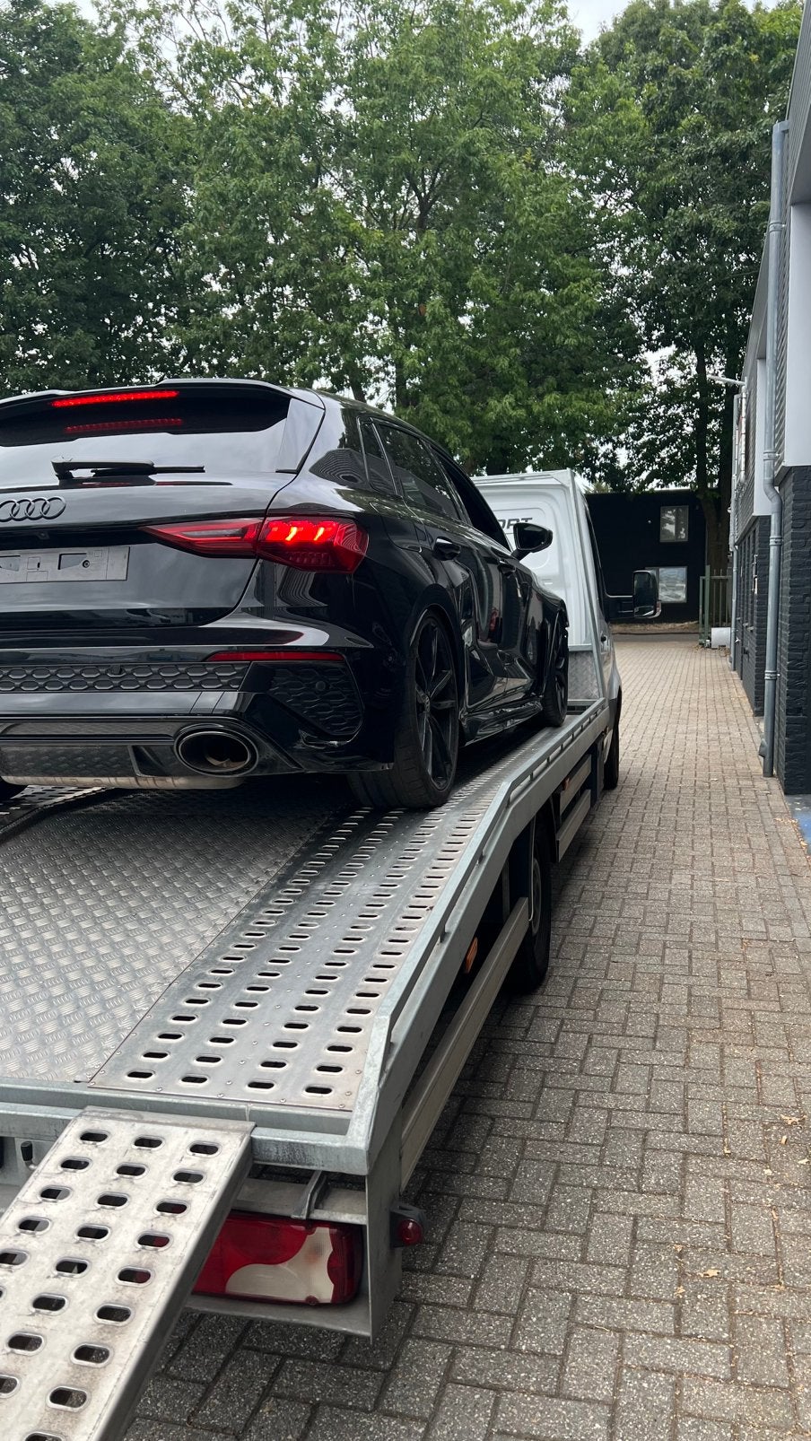 Oprijwagen|AUTOTRANSPORT|PECHHULP|TAKELDIENST|24/7|, Chauffeursdiensten