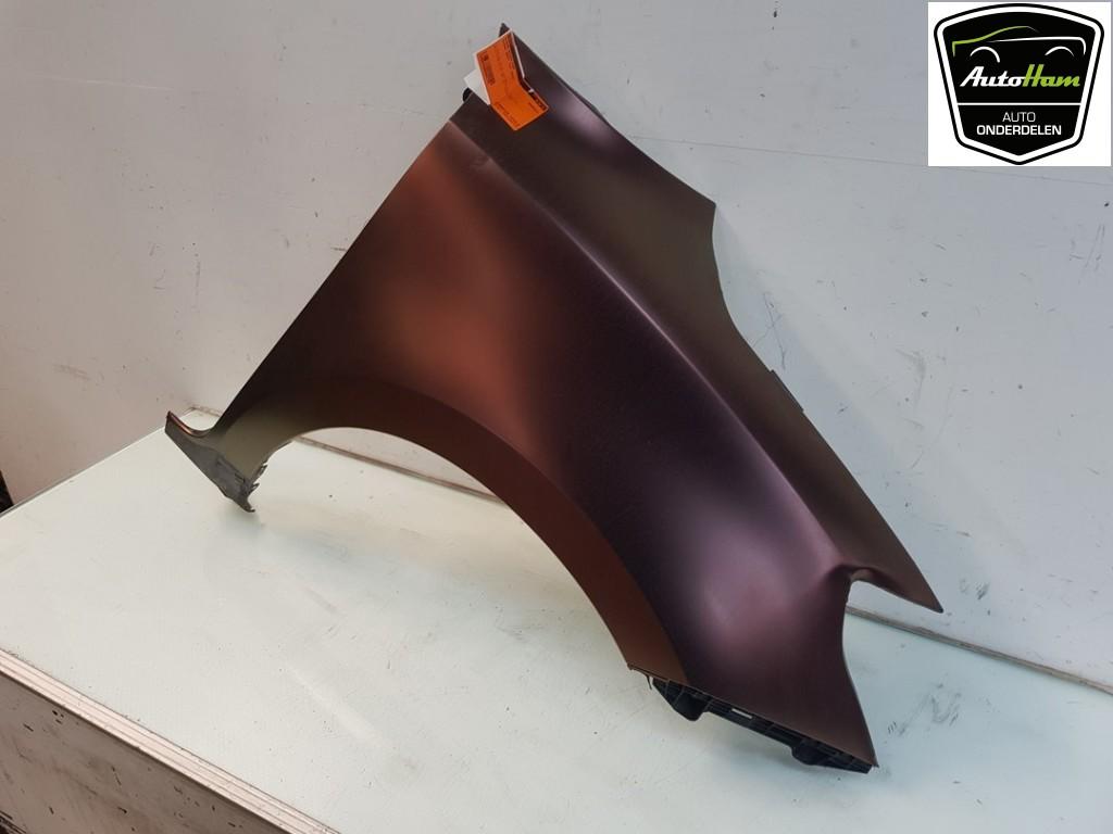 Spatbord Rechts Voor Suzuki Swift (ZC/ZD) 2018 5761153R11, Gebruikt, Suzuki Deutschland GmbH, Kontakt@suzuki.de, Suzuki-Allee 7, Bensheim 64625, , Duitsland