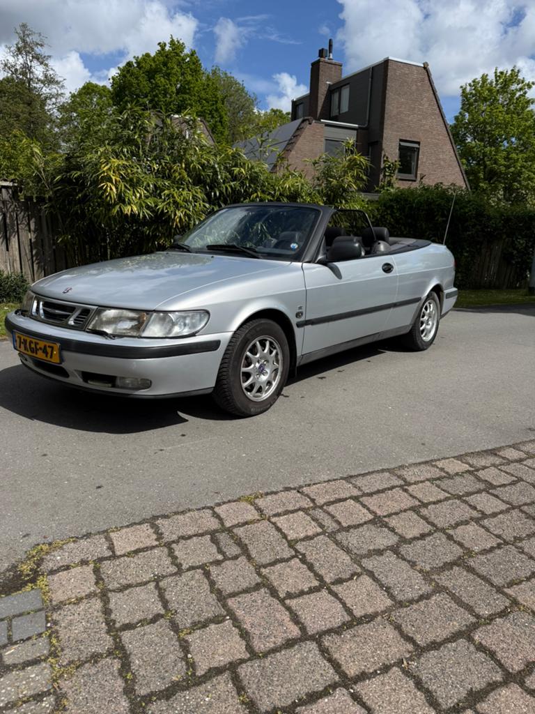 Saab 93 cabrio, Auto's, Saab, Zwart, 1350 kg, Cabriolet, 4 stoelen