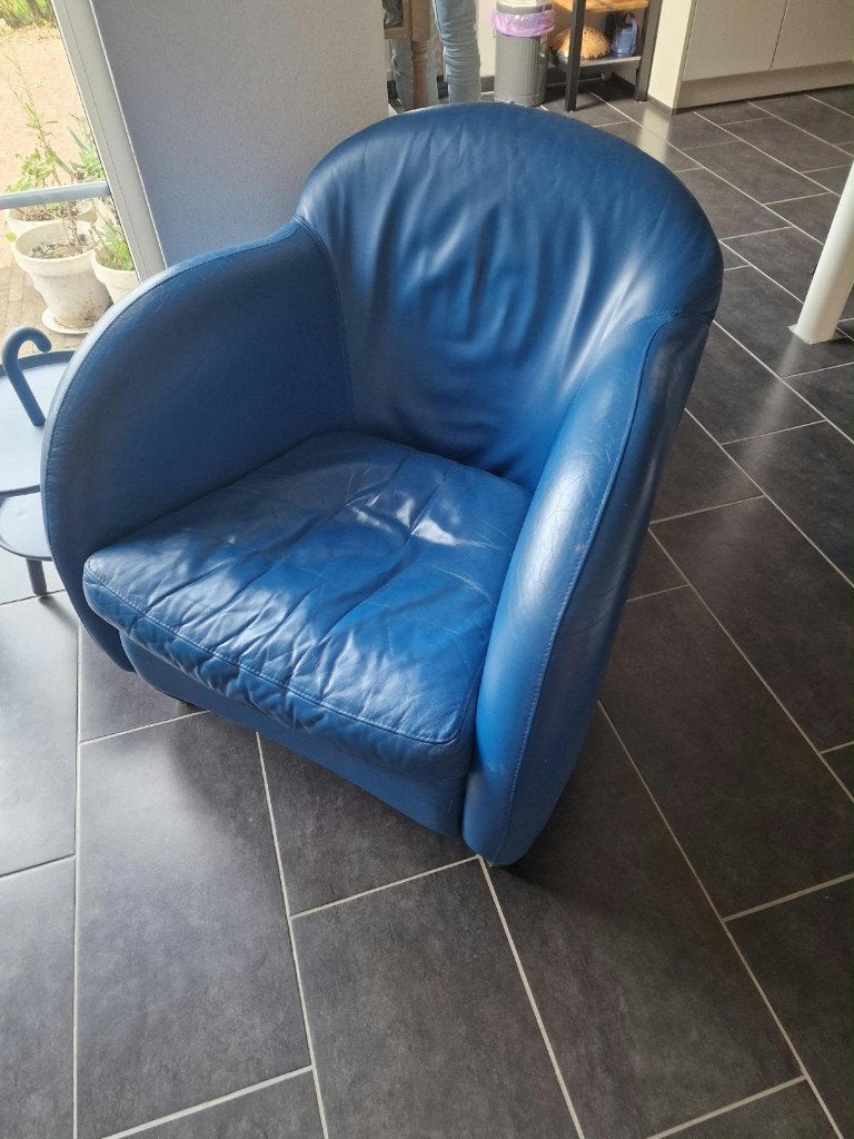 Blauwe leren fauteuil desinger, Ophalen, Gebruikt, 75 tot 100 cm, Modern