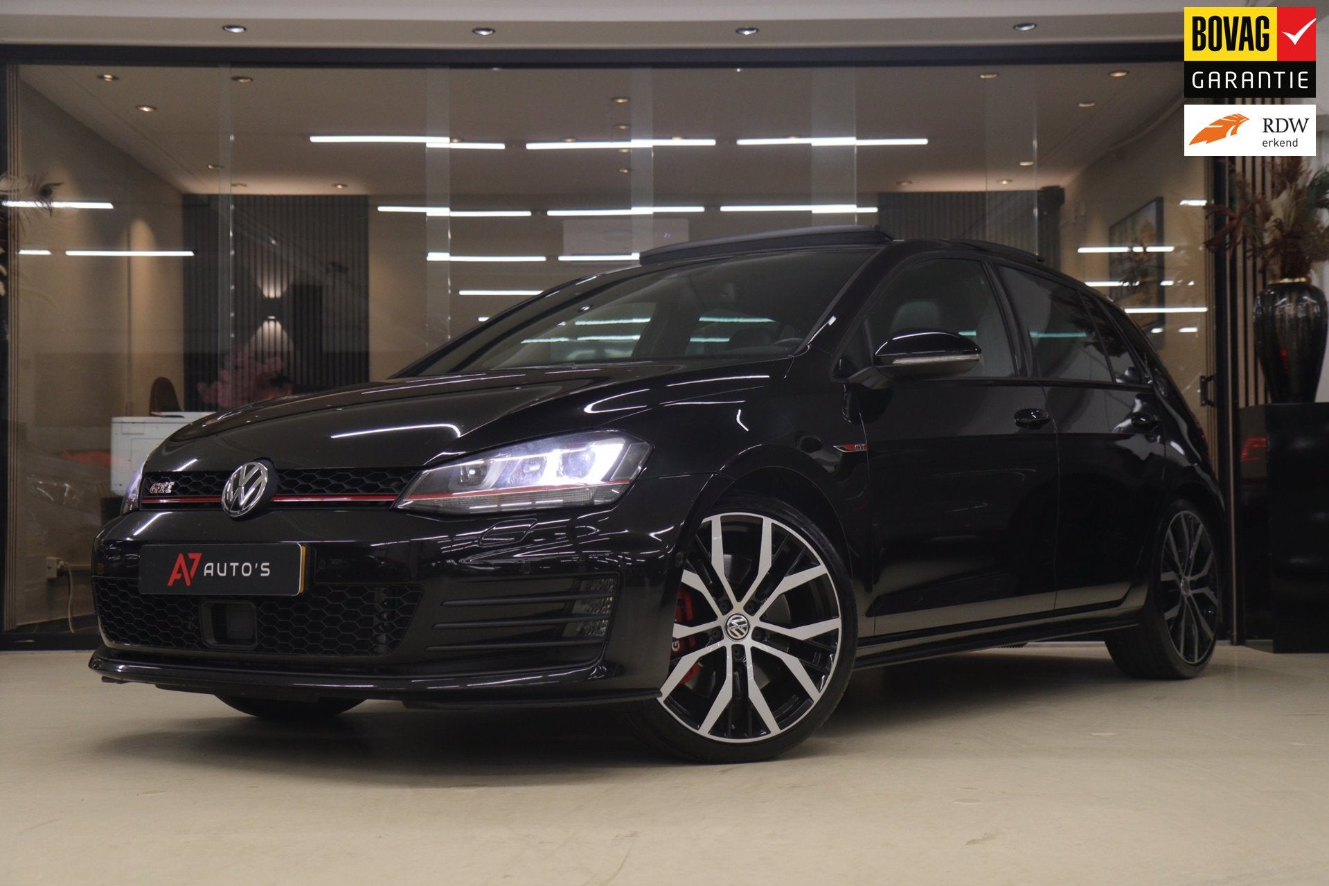 Volkswagen Golf 2.0 TSI GTI Performance PANO/CARPLAY/STOELVE, Gebruikt, Euro 6, 4 cilinders, 1984 cc
