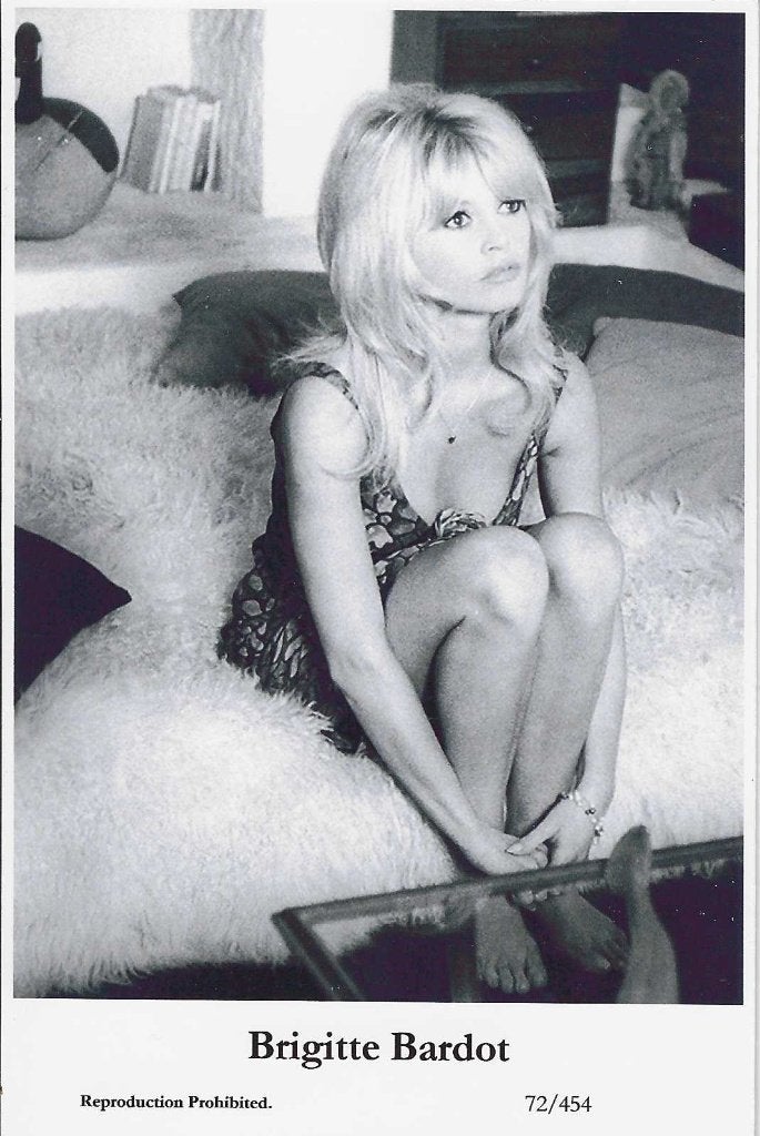 Filmsterren ansichtkaart Brigitte Bardot, Verzamelen, Verzenden, 1940 tot 1960, Ongelopen, Sterren en Beroemdheden