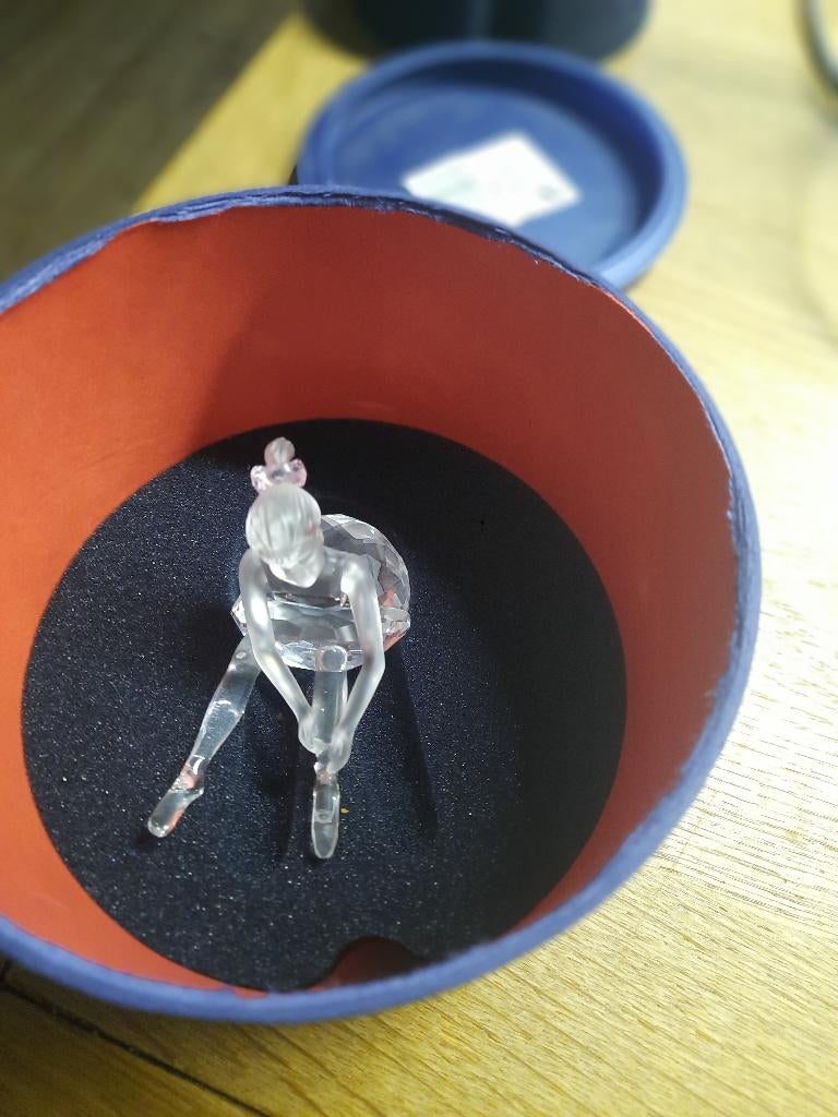 Swarovski. Jonge ballerina in originele box. 7550 000 007, Ophalen, Figuurtje