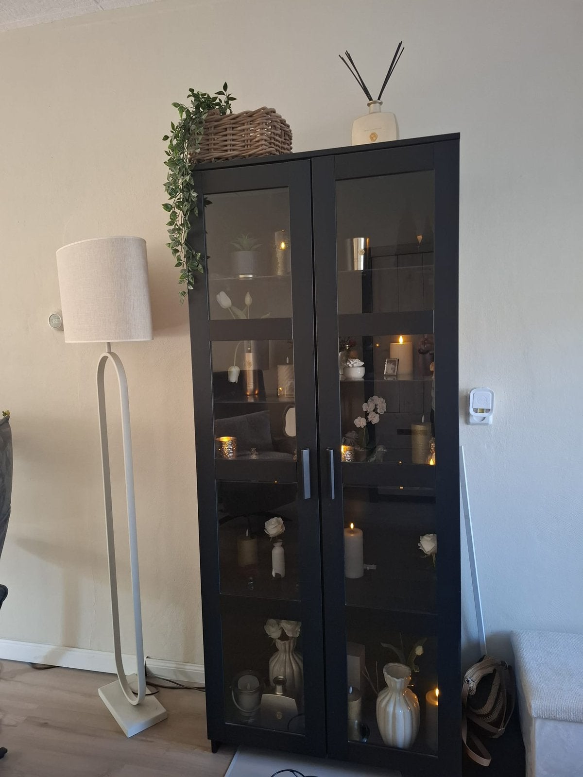 Brimnes zwarte kast, Huis en Inrichting, Kasten | Vitrinekasten, Ophalen, Zo goed als nieuw, 25 tot 50 cm, 50 tot 100 cm