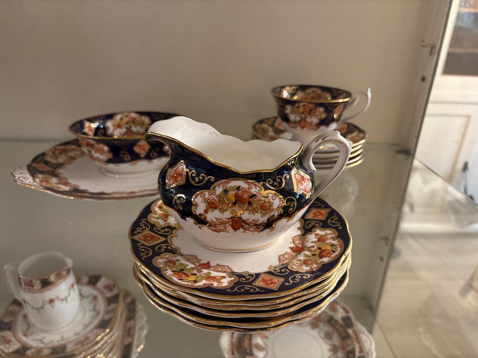 Royal Albert Bone China 'Derby' Roomstel, Ophalen