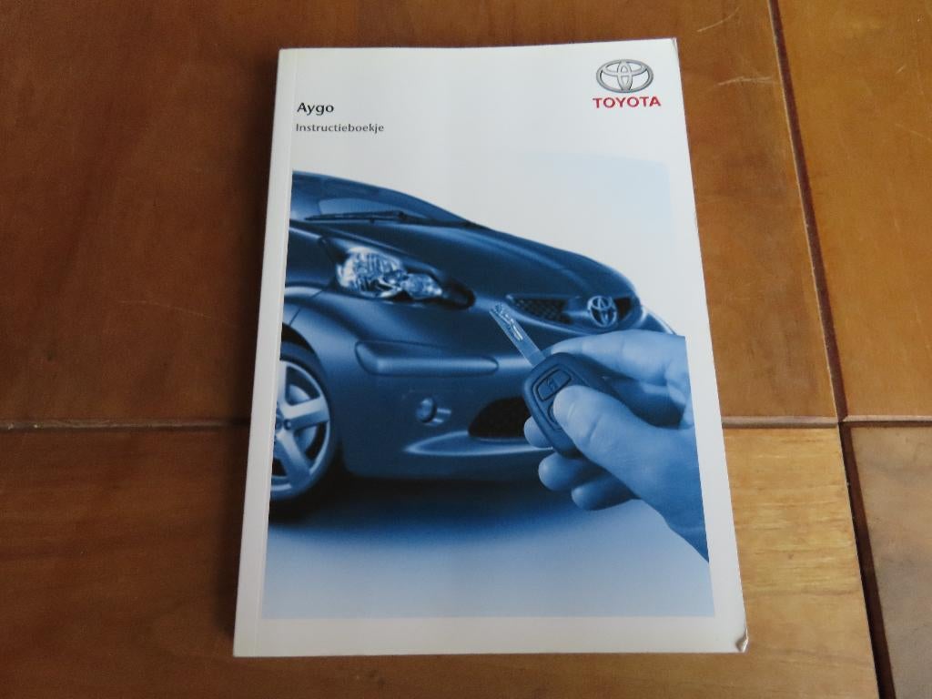 Instructieboek Toyota Aygo 2007 incl. audio, nieuwstaat!, Auto diversen, Handleidingen en Instructieboekjes, Ophalen of Verzenden
