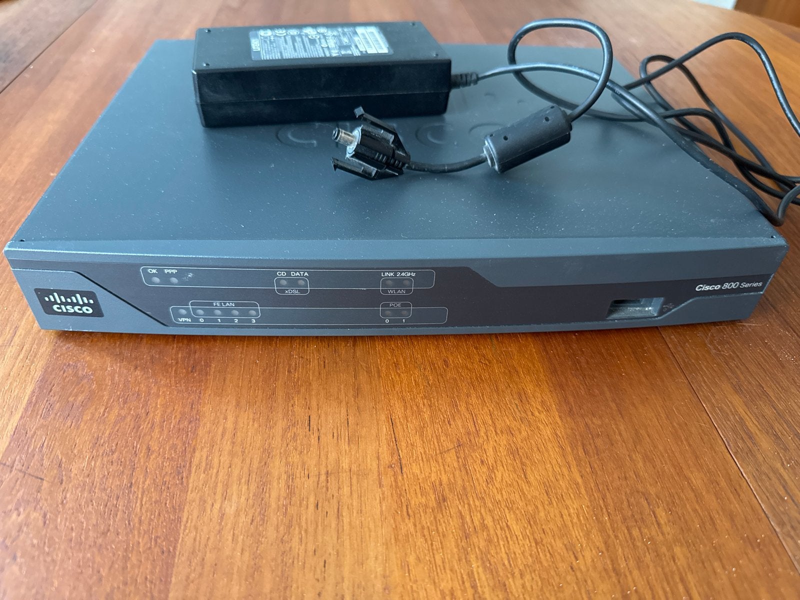 Cisco C887VA Router met Security Licentie, Ophalen of Verzenden, Gebruikt, Router met modem