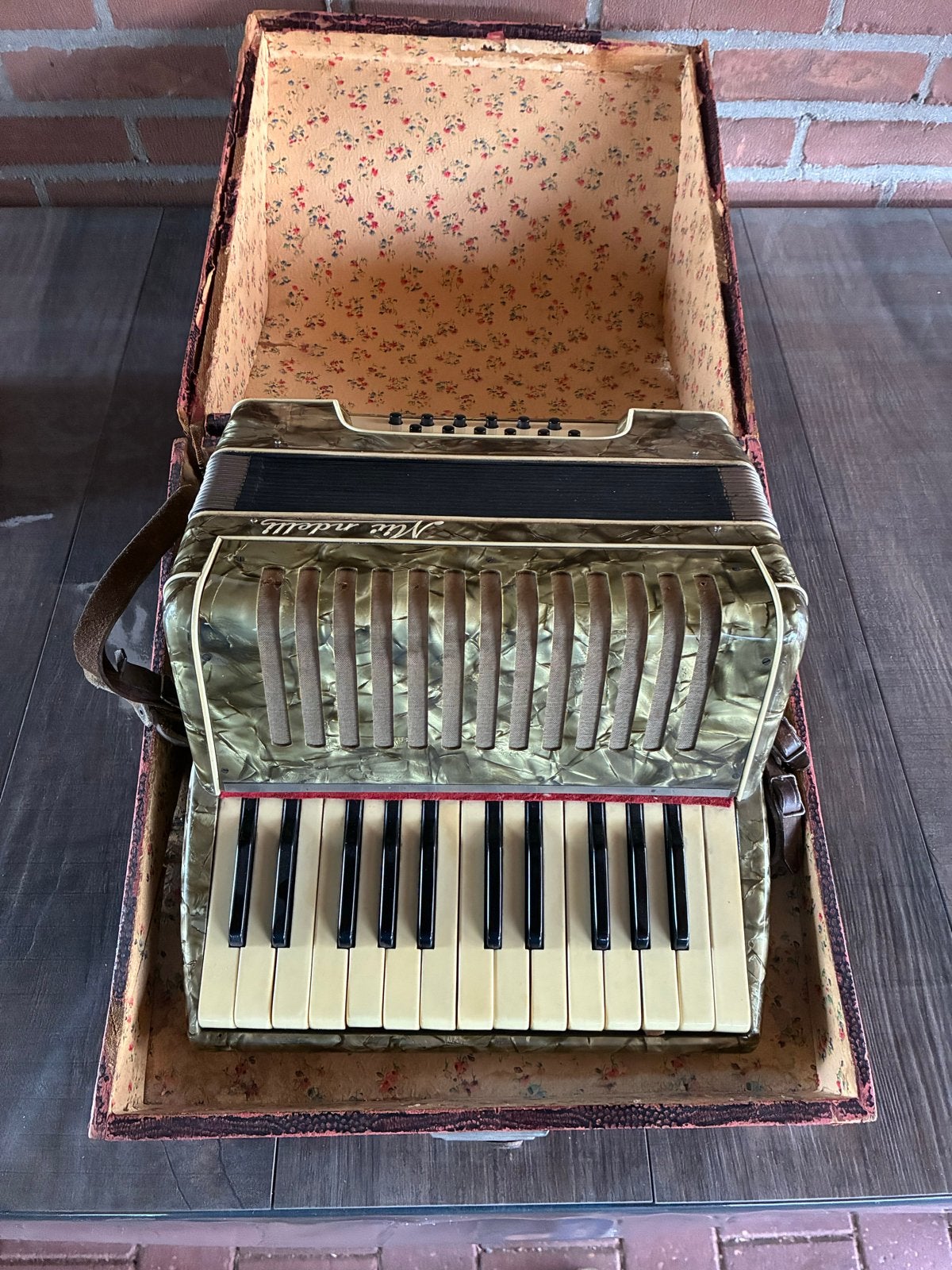 Vintage accordeon van Nidioli, inclusief koffer, Gebruikt, Overige formaten, Toetsaccordeon, Met koffer