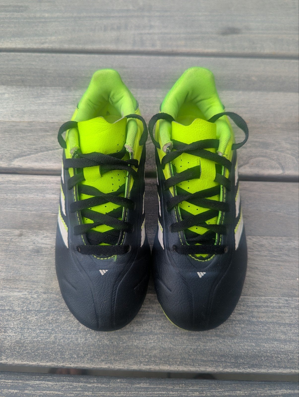 Adidas voetbalschoenen maat 30, Ophalen, Gebruikt, Maat XS of kleiner, Schoenen