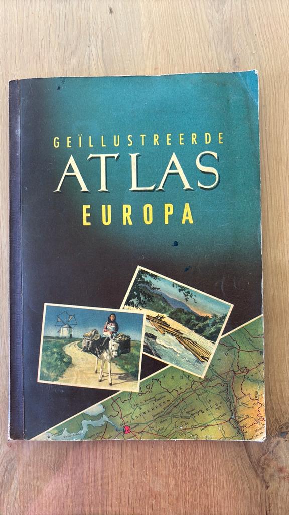 Geïllustreerde Atlas Europa - 1954, Boeken, Gelezen, Overige atlassen, 1800 tot 2000, Europa Overig