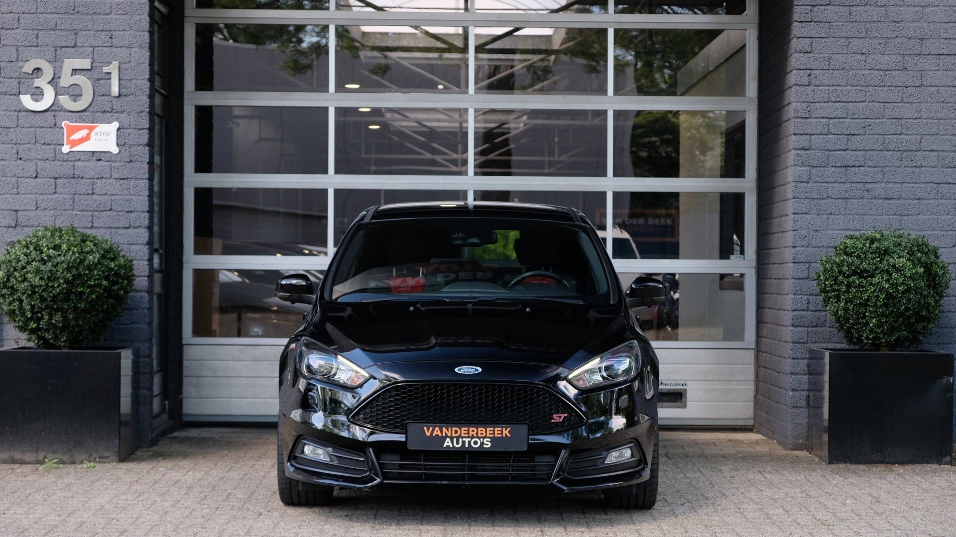 Ford Focus 2.0 ST-3 Cruise|Carplay|RS Spoiler|Maxton, 15 km/l, Gebruikt, Zwart, 4 cilinders