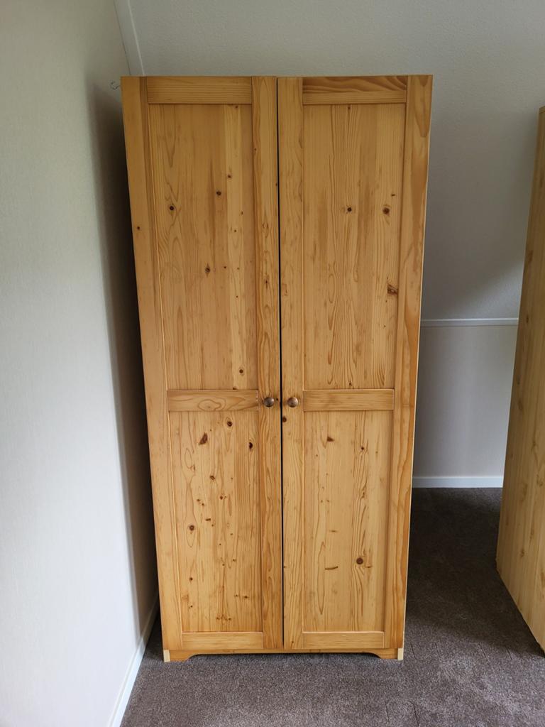 IKEA grenen kledingkast met hang- en legruimte, Huis en Inrichting, Kasten | Kledingkasten, Ophalen, Met deur(en), Gebruikt, 50 tot 100 cm