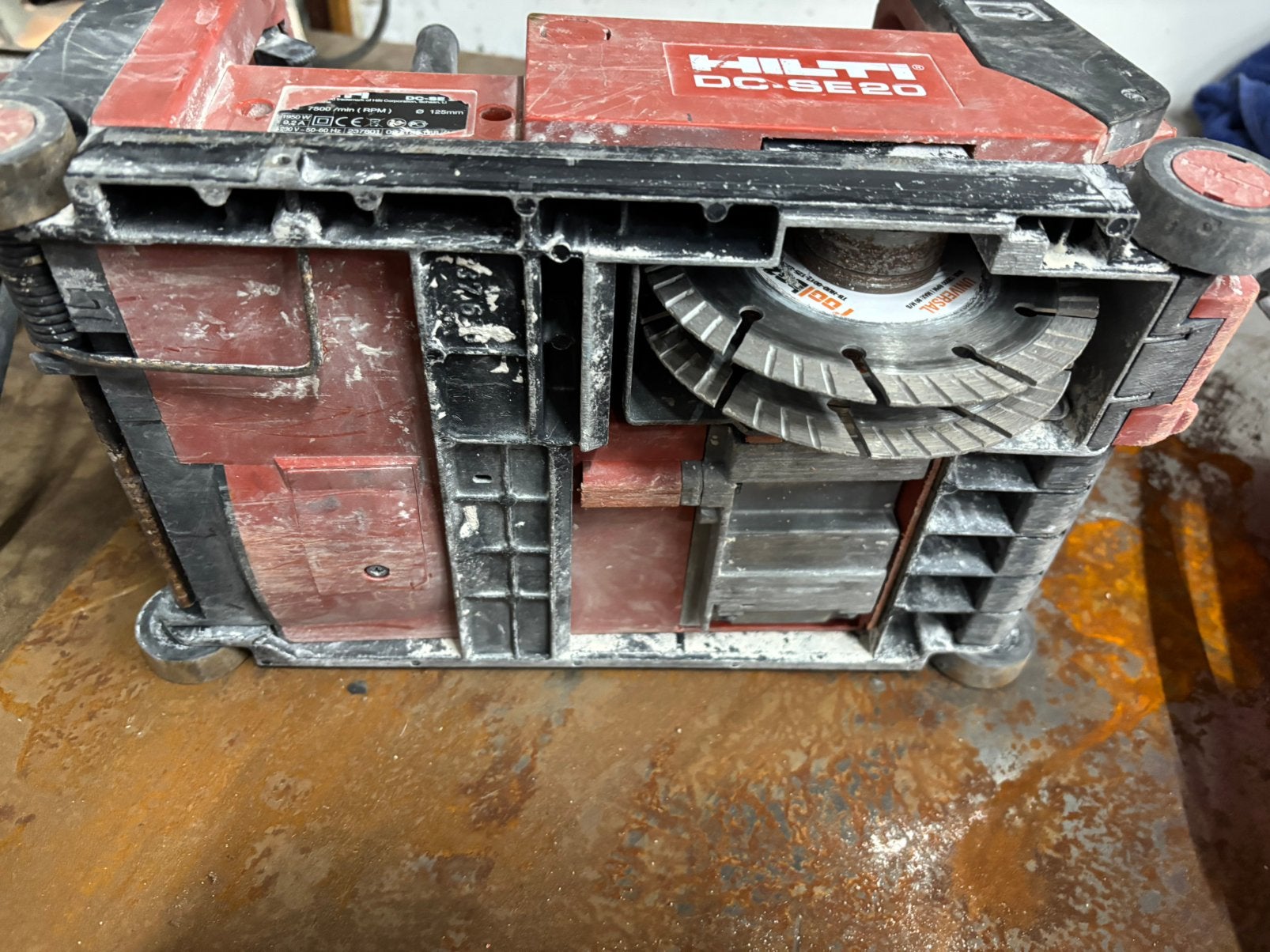 Hilti muur freesmachine, Doe-het-zelf en Verbouw, Ophalen, Gebruikt, Elektrisch, Betonfrees