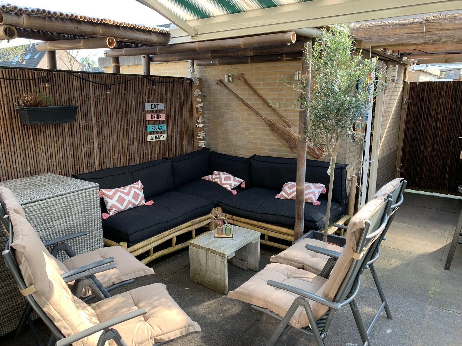3-delige lounge zet + kussenopslagbak, Tuin en Terras, Tuinsets en Loungesets, Ophalen, 4 zitplaatsen, Gebruikt, Loungeset