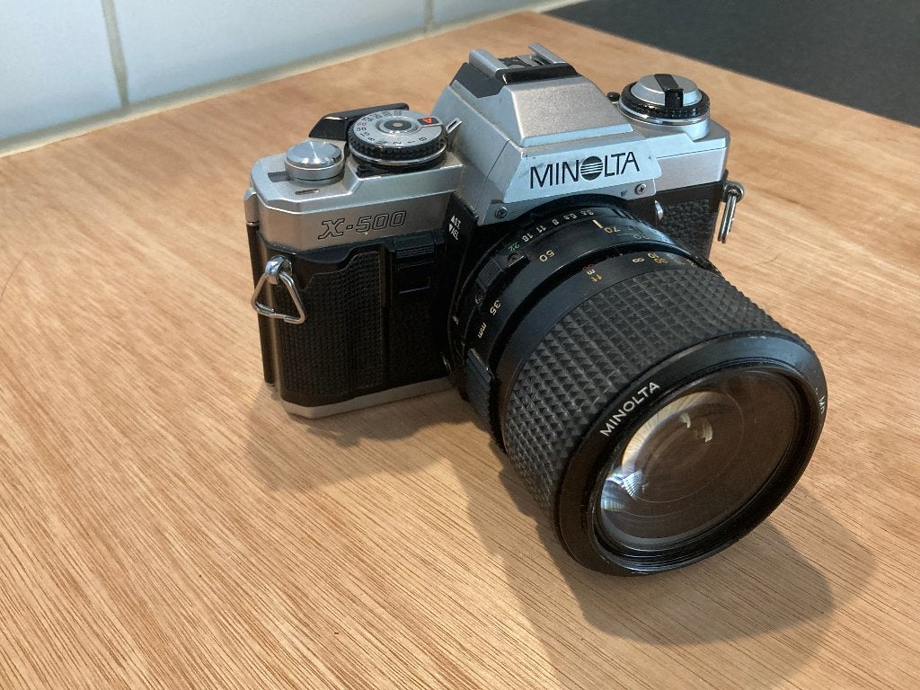 Minolta X500 met 35-70mm F 3.5 macro zoomlens, Ophalen of Verzenden, Gebruikt, Spiegelreflex, Minolta