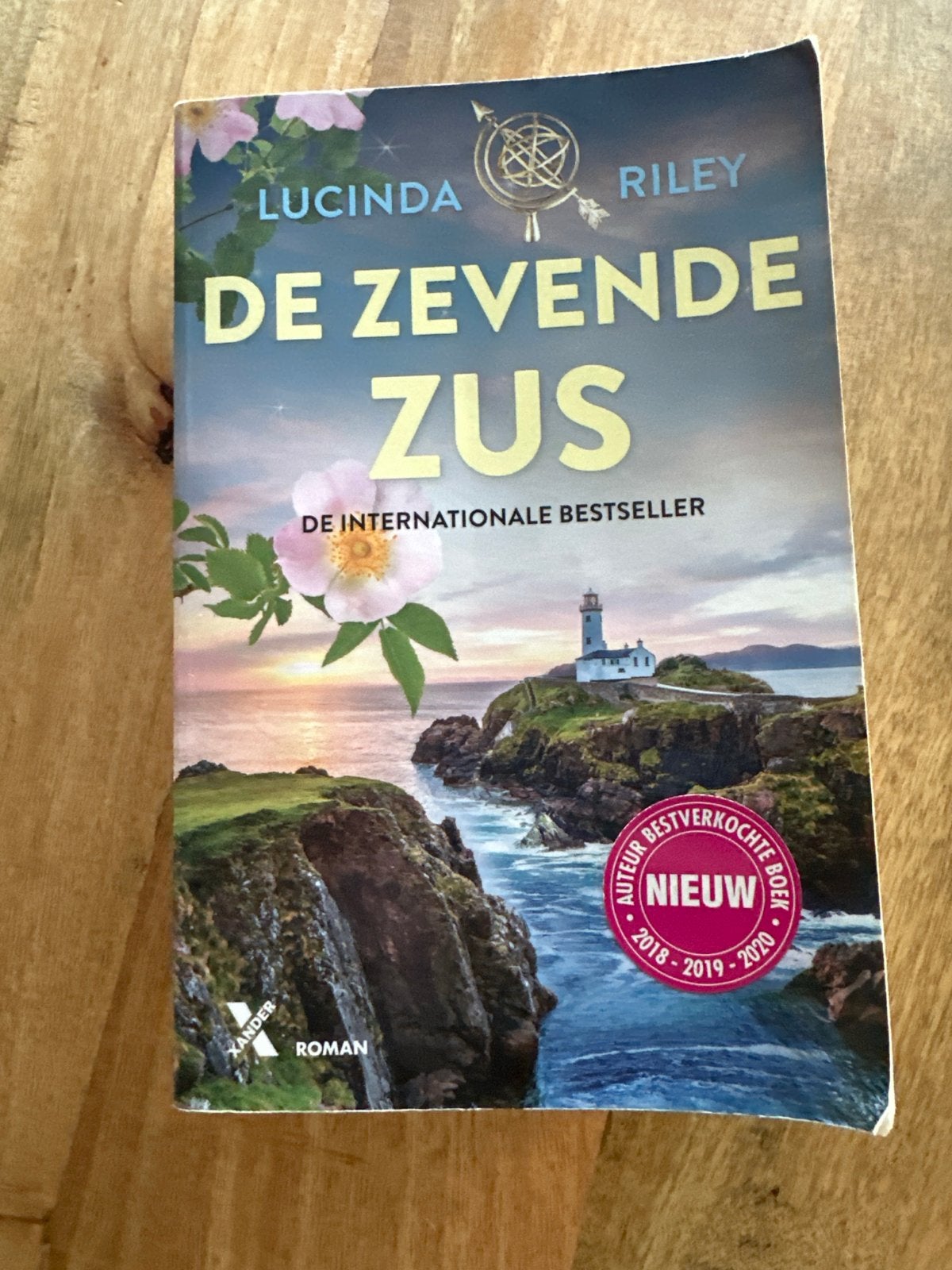 De Zeven Zussen - De zevende zus door Lucinda Riley, Ophalen of Verzenden, Gelezen, Nederland