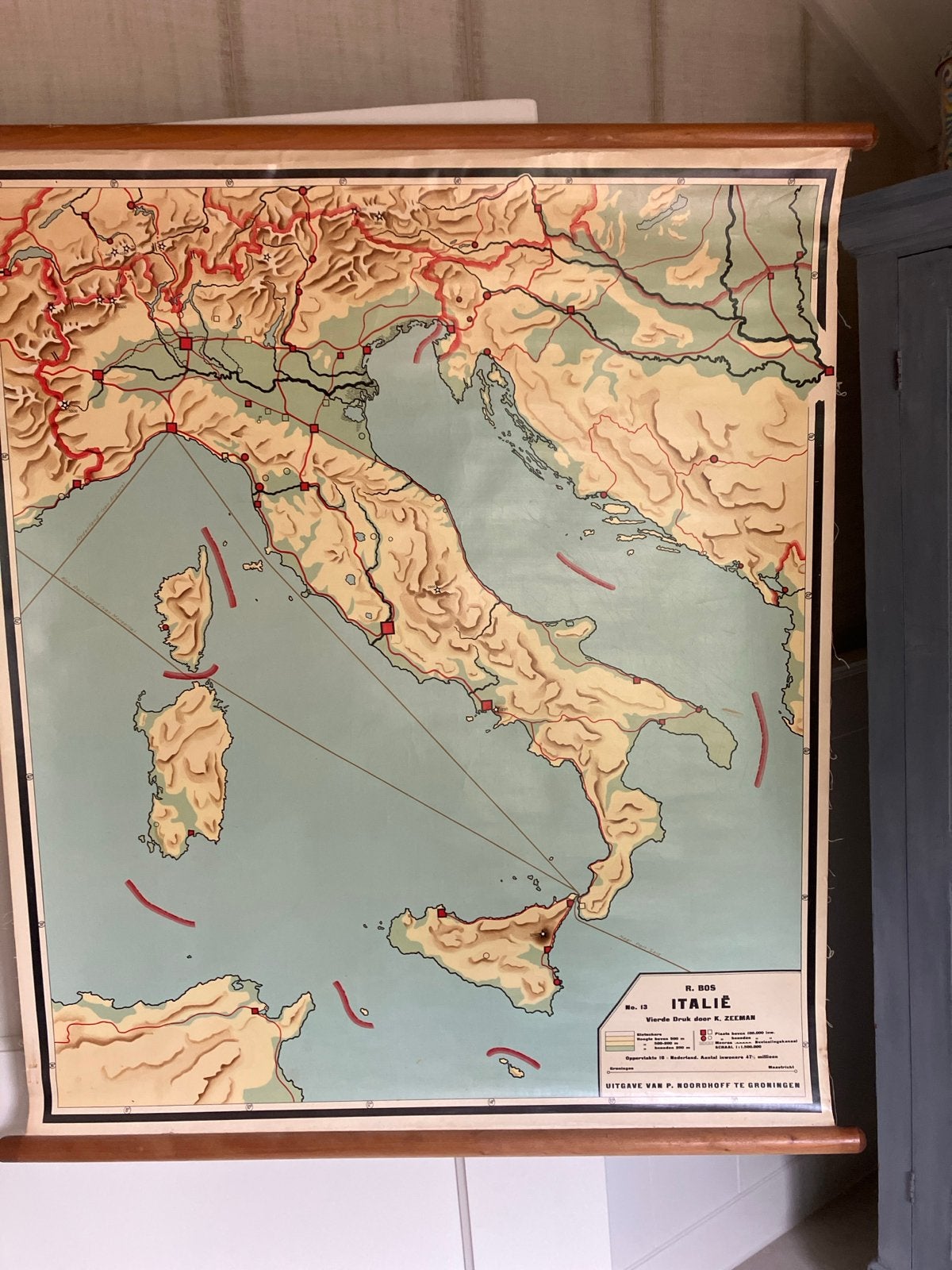 Vintage Schoolkaart Italië - R. Bos - Noordhoff Groningen, Antiek en Kunst, Ophalen of Verzenden, Aardrijkskunde