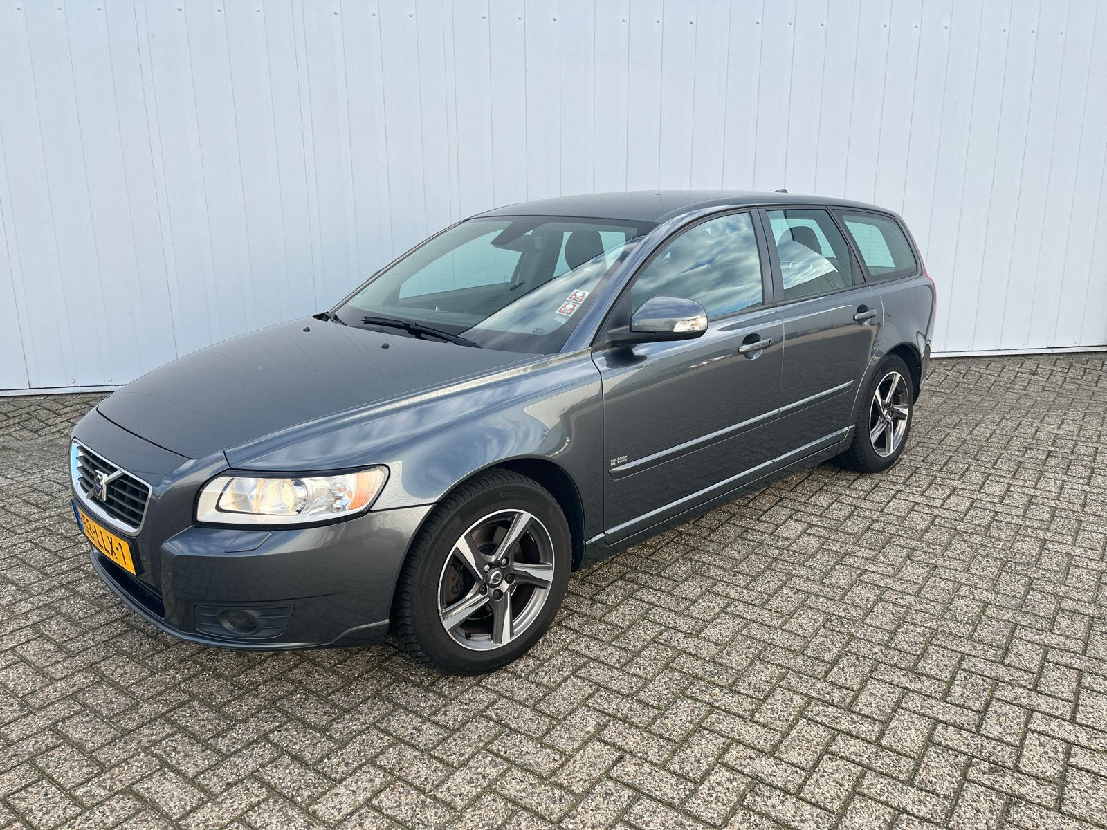 Volvo V50 2.4 170PK Automaat/Trekhaak/Leer, Auto's, Zwart, 700 kg, 2435 cc, Particulier