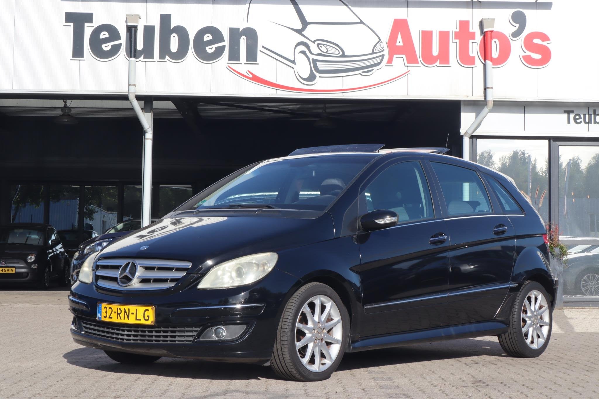 Mercedes-Benz B-klasse 170 | Panorama lamellen schuifdak | C, Auto's, Voorwielaandrijving, Stof, Gebruikt, 4 cilinders