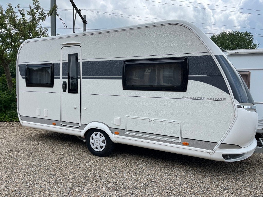 Hobby 460 UFE Excellent Edition 2023 Frans bed , Mover, Luif, Caravans en Kamperen, Caravans, Arald Striewski GmbH, Harald-Striewski-Straße 15, 24787 Fockbek Rendsburg